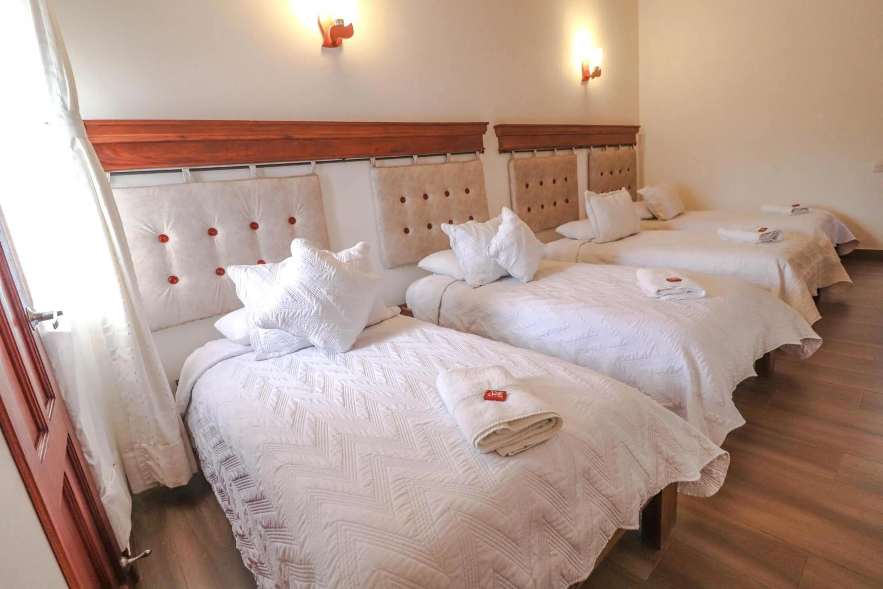 Photo of the whole room, Bed in Hotel las Palmas