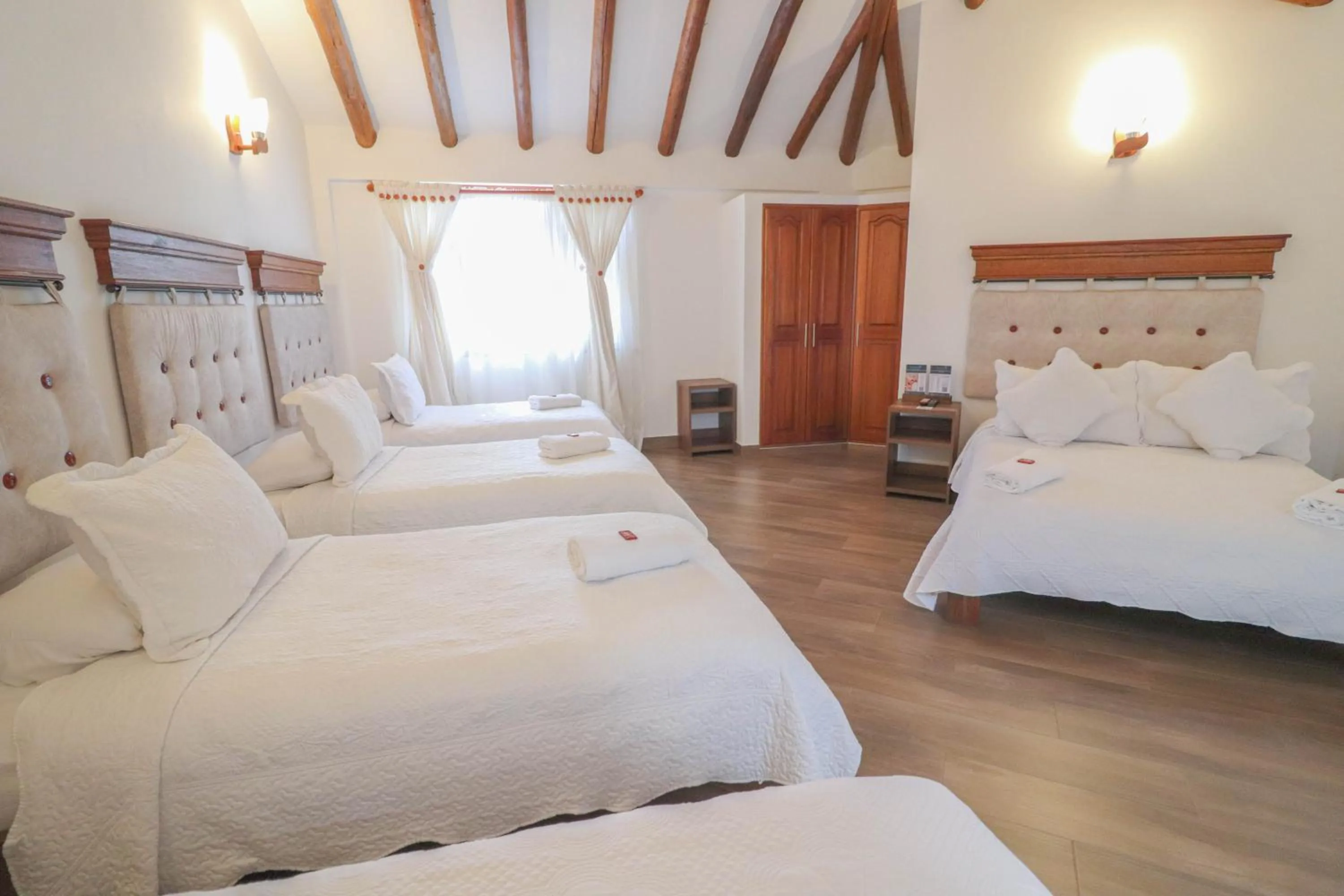 Photo of the whole room, Bed in Hotel las Palmas