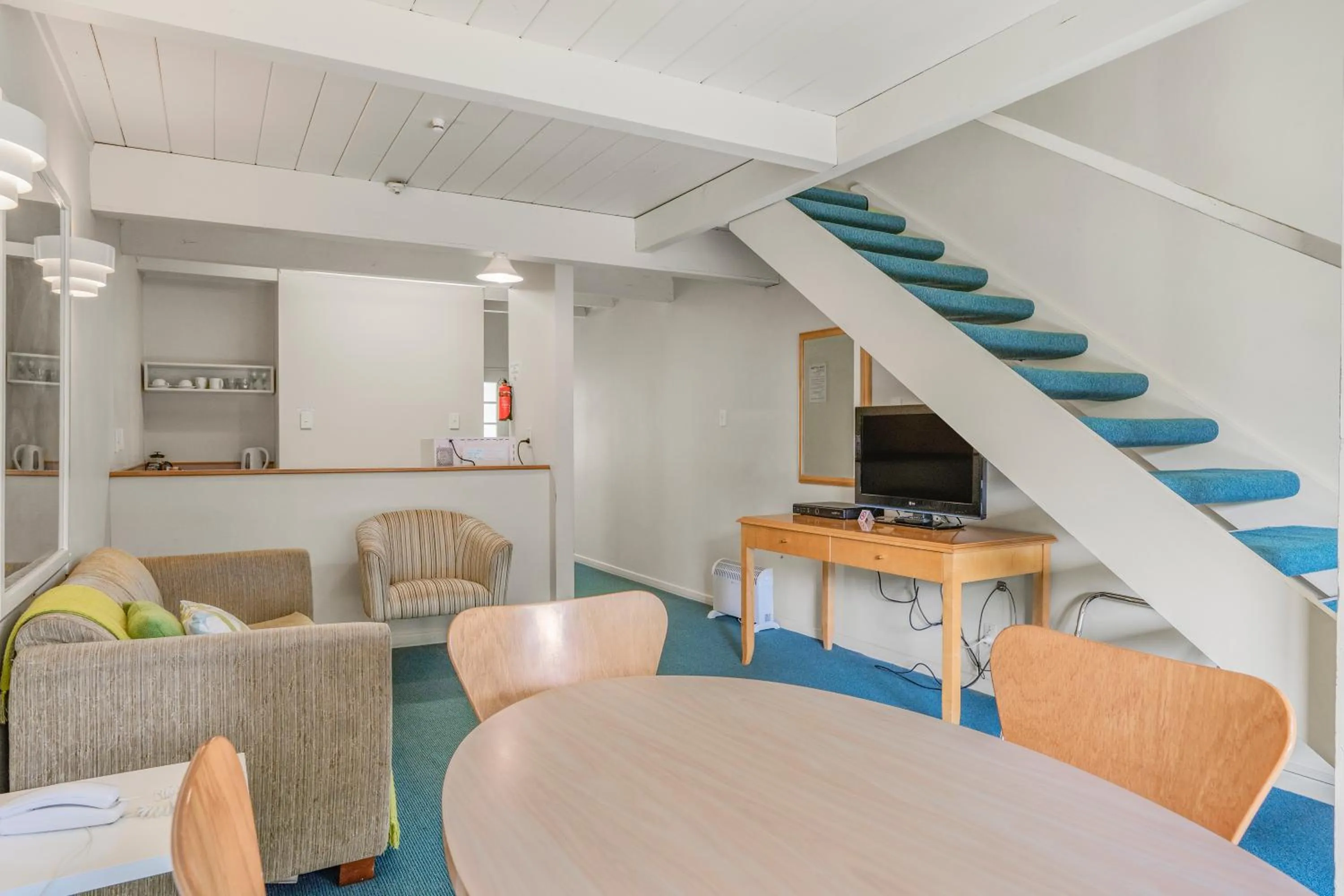 TV and multimedia in Capital Lodge Motor Inn