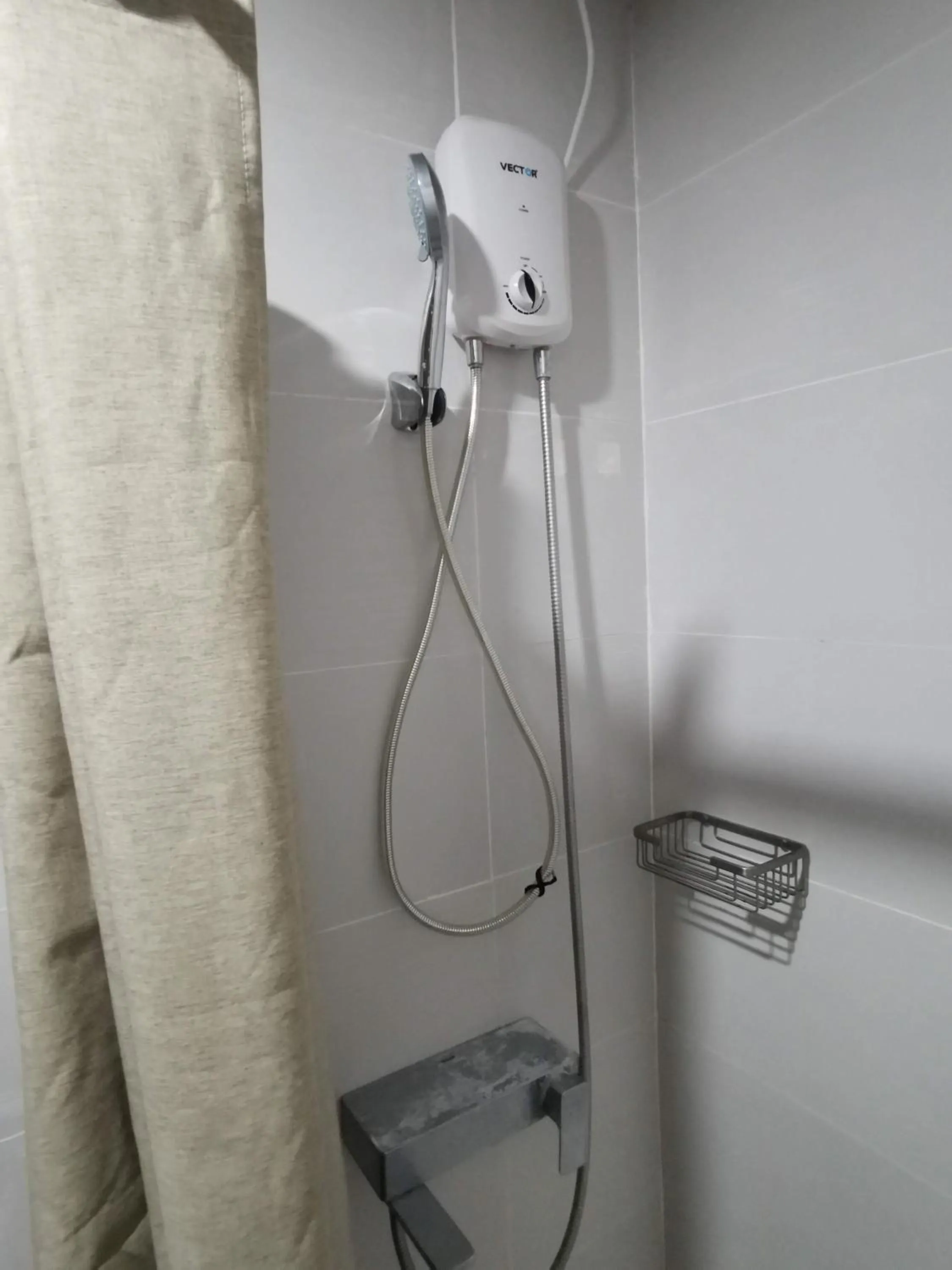 Baseline Premier - Studio with mountain view