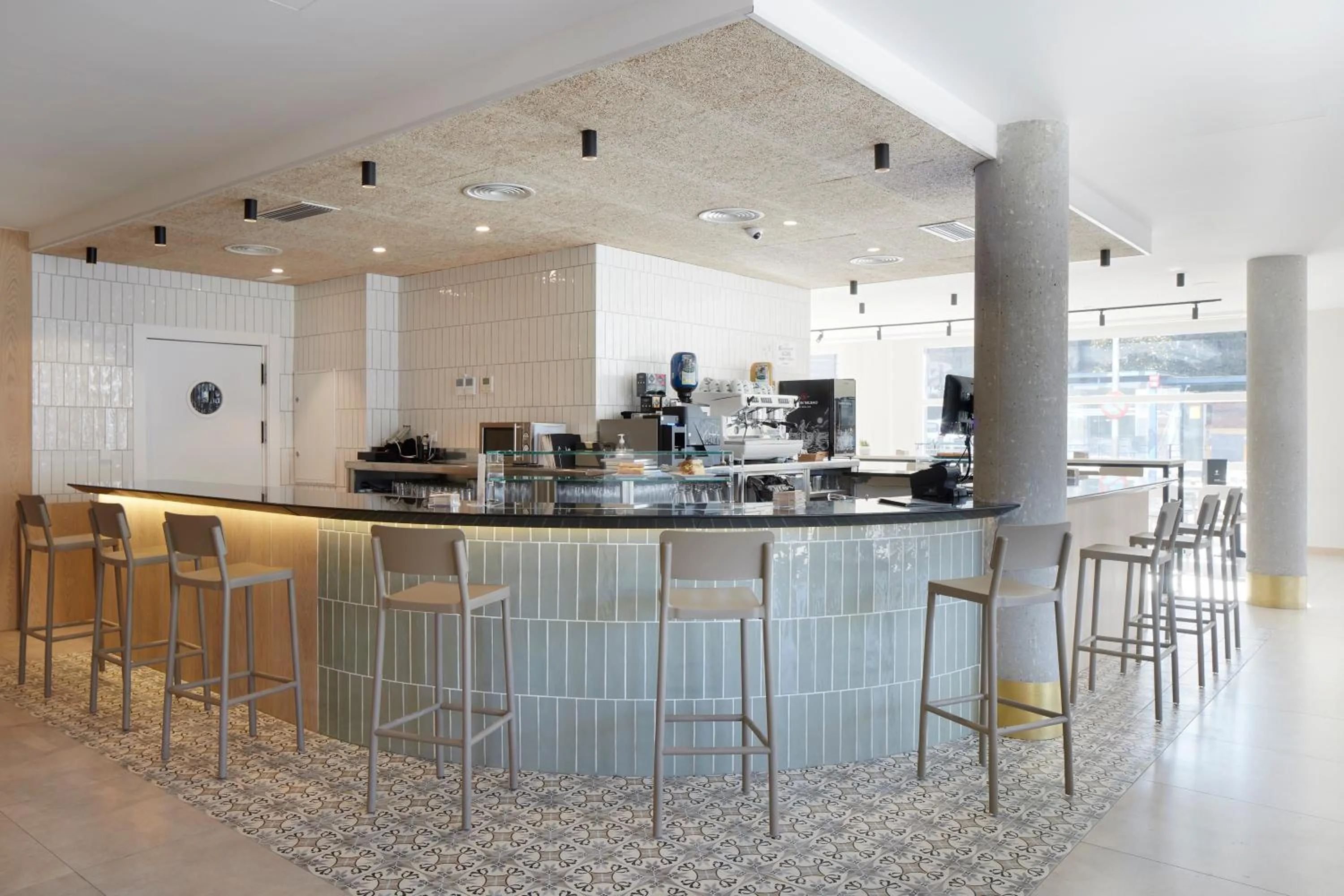 Restaurant/places to eat in Iraipe Logroño Hotel