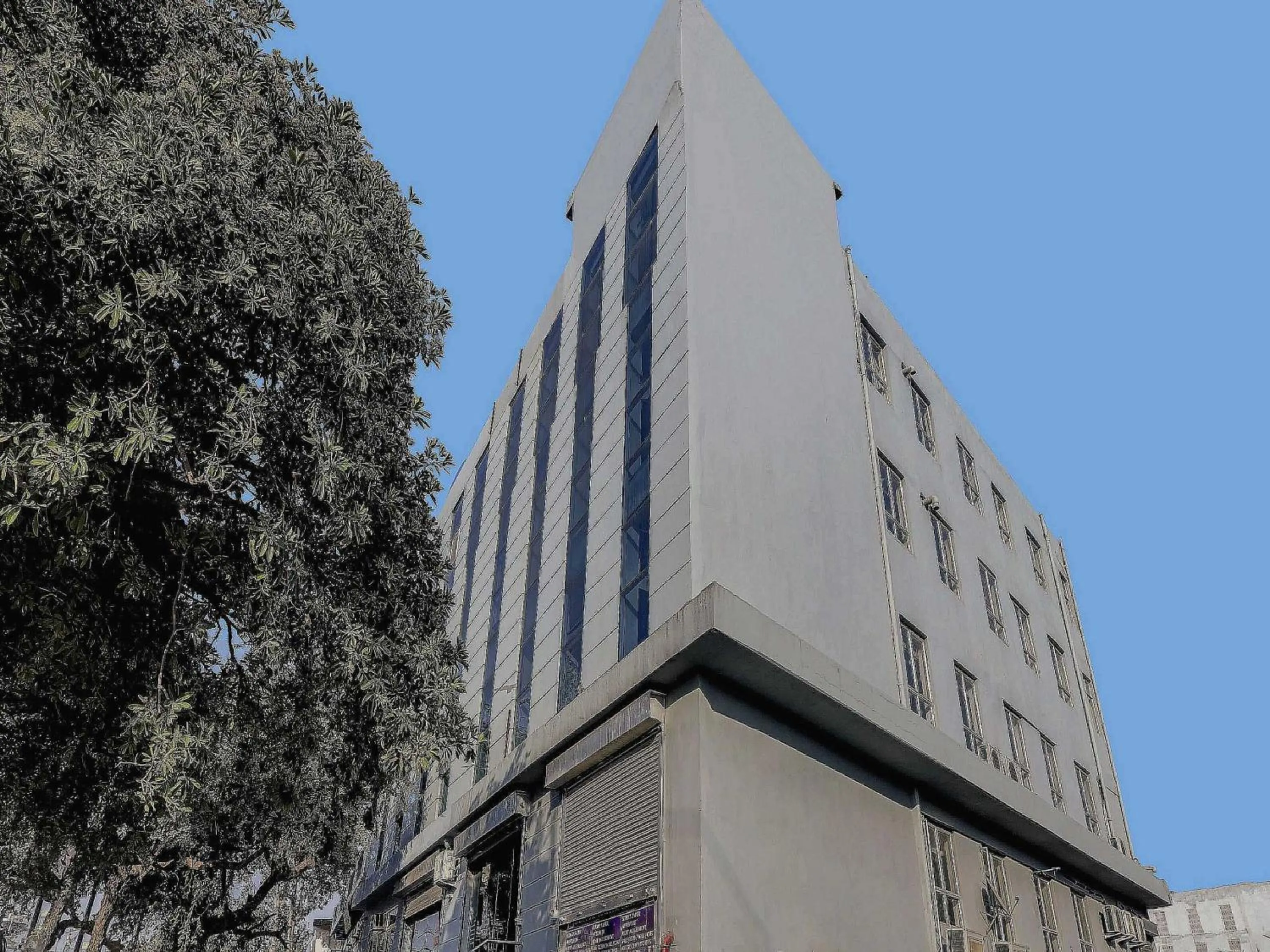 Facade/entrance in Hotel O Golden King