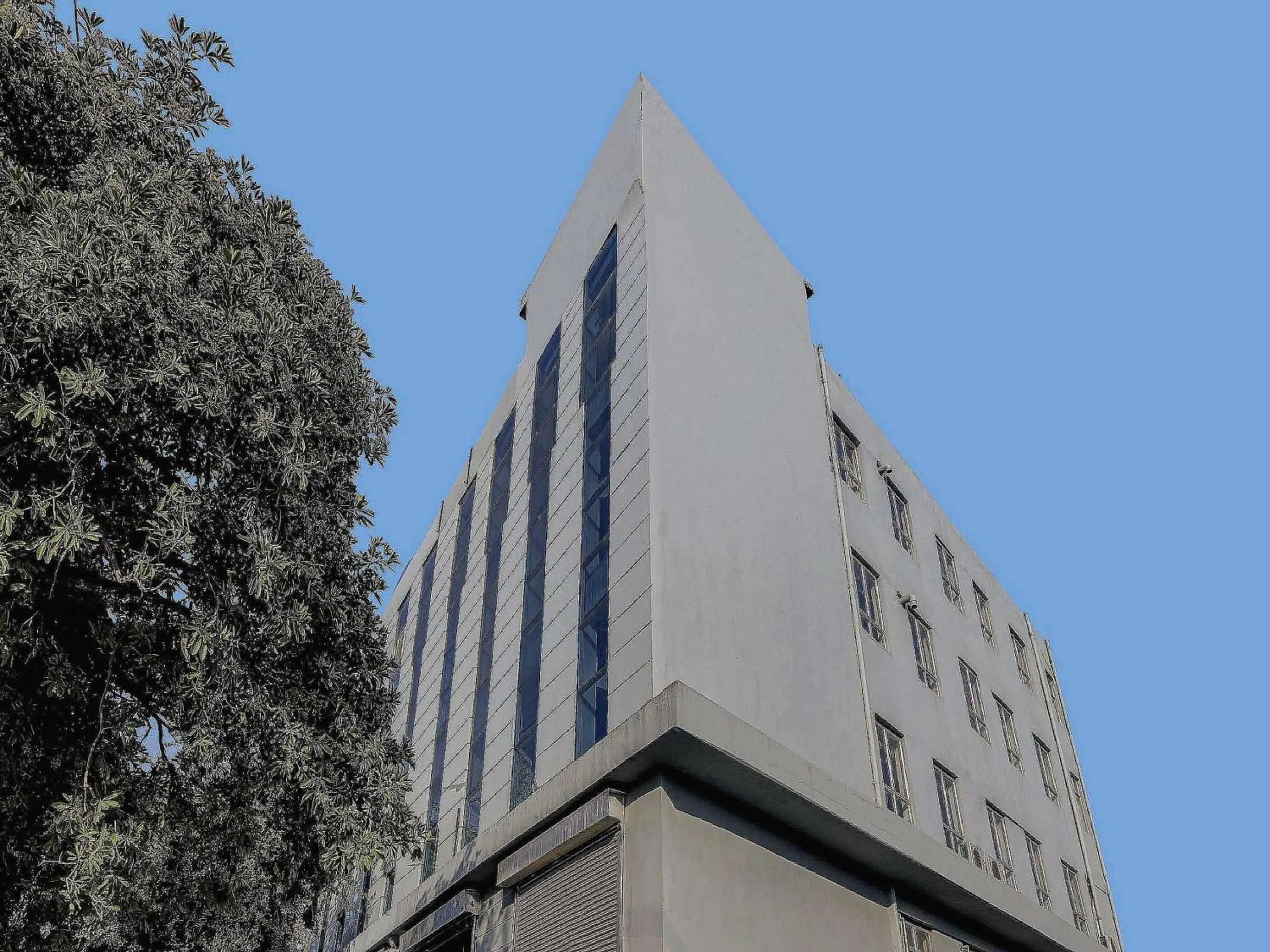 Facade/entrance in Hotel O Golden King