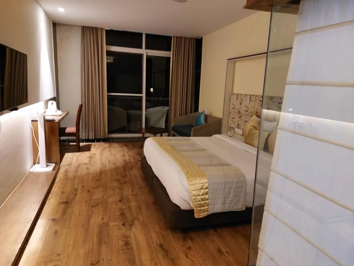 Photo of the whole room, Bed in Wood Creek Resort & Spa Kasauli