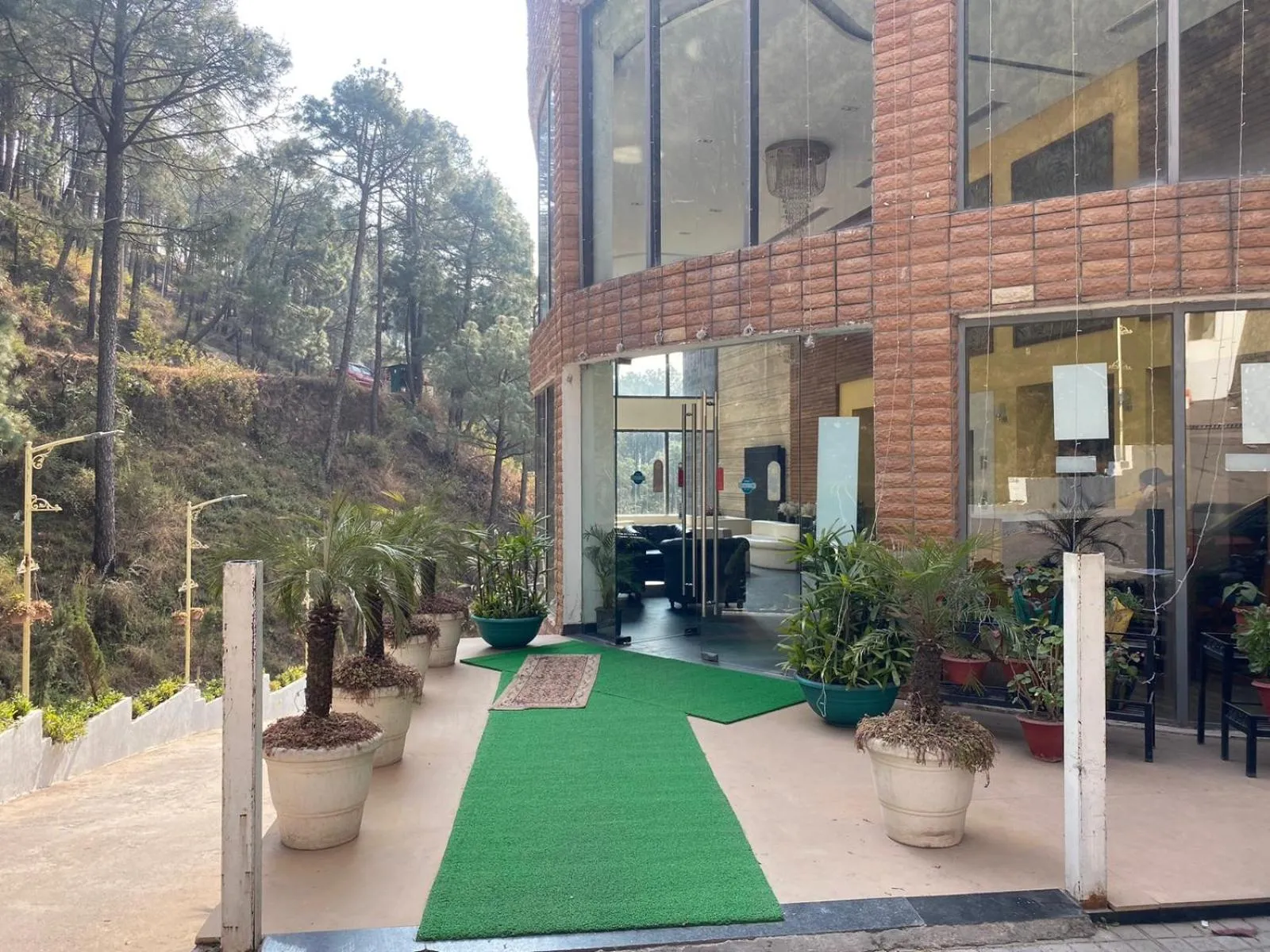 Facade/entrance in Wood Creek Resort & Spa Kasauli
