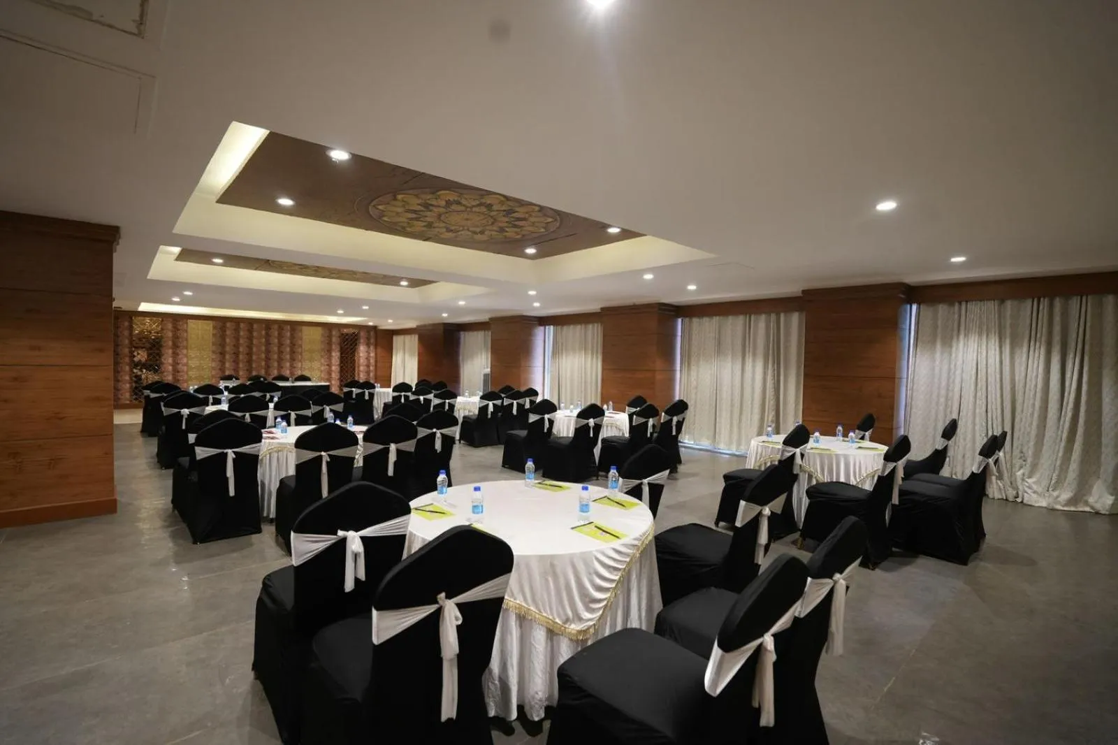 Wood Creek Resort & Spa Kasauli