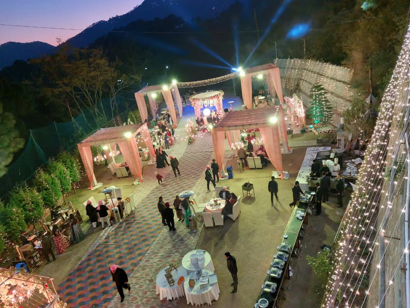 Garden in Wood Creek Resort & Spa Kasauli