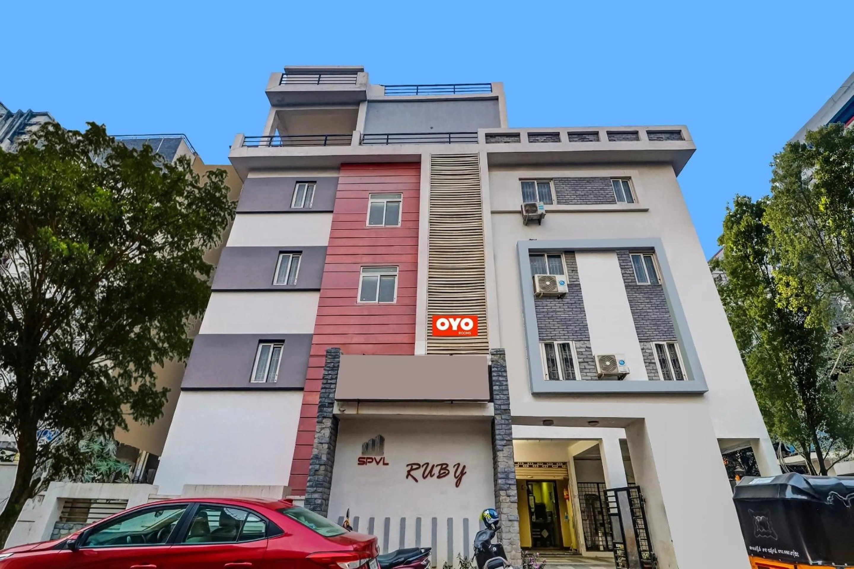 Facade/entrance in Hotel O Ruby Grand Inn Nallagandla