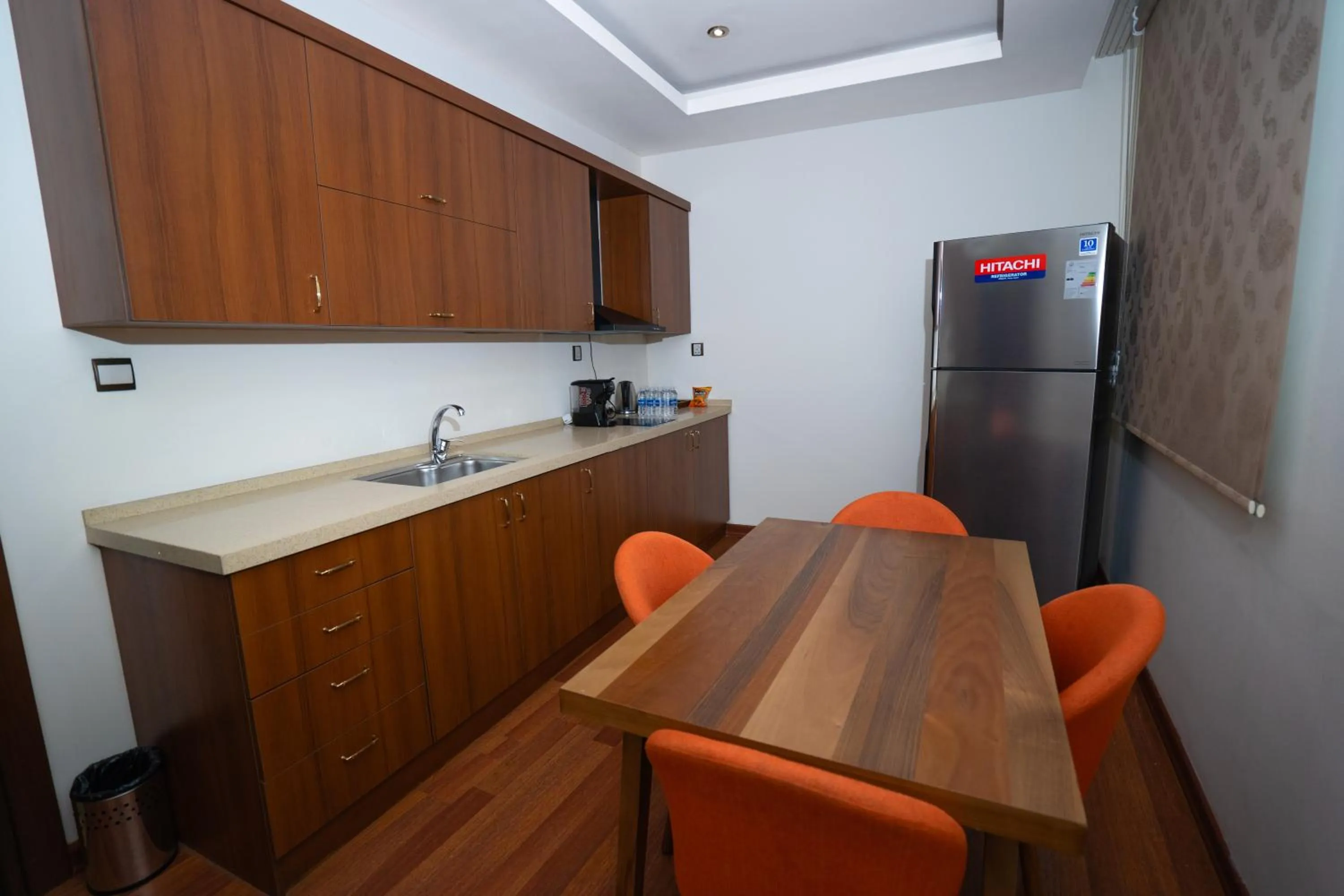 Kitchen or kitchenette in Shaheen Hotel Baghdad