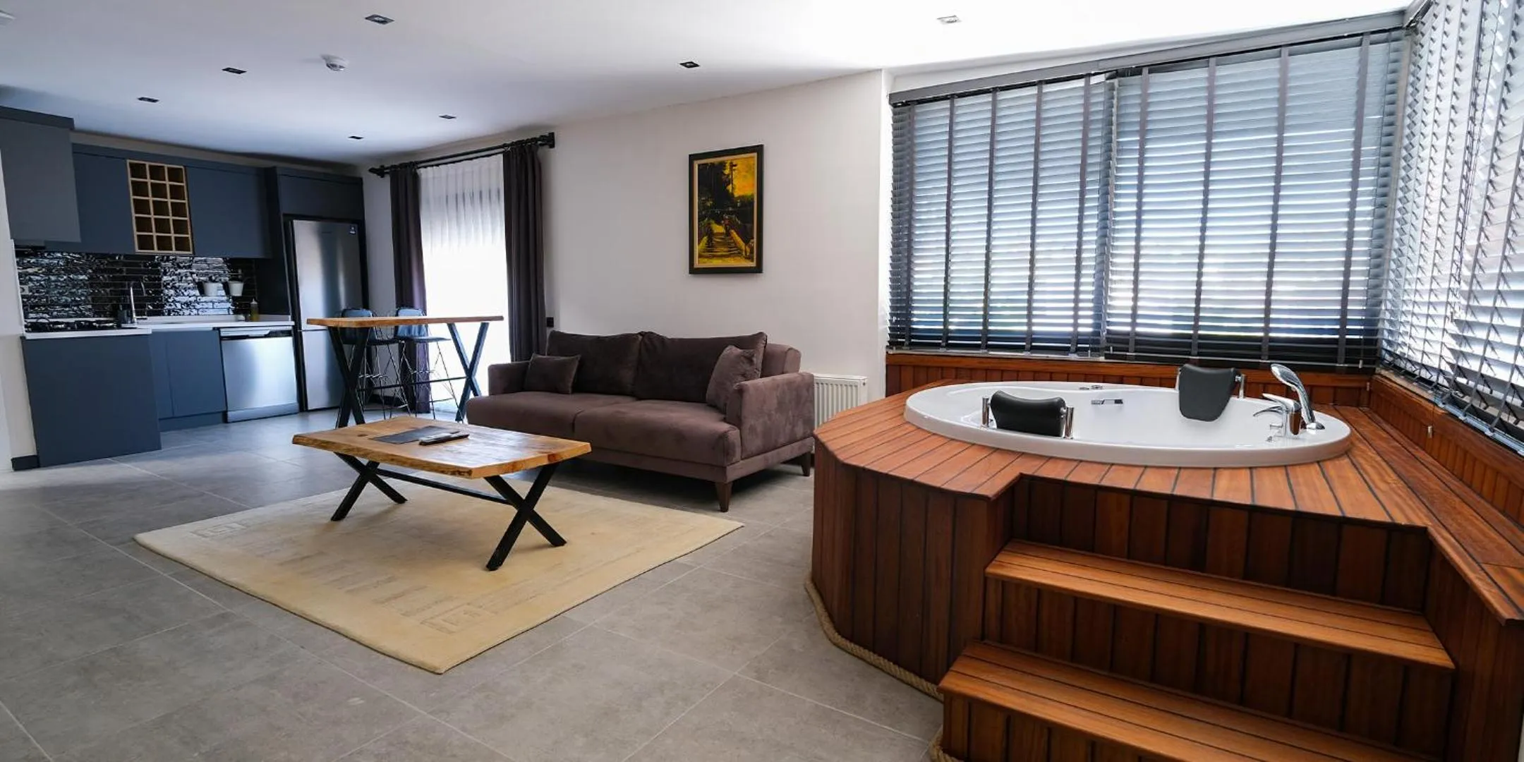 Kitchen or kitchenette in ELUXİO SUİTE HOTEL