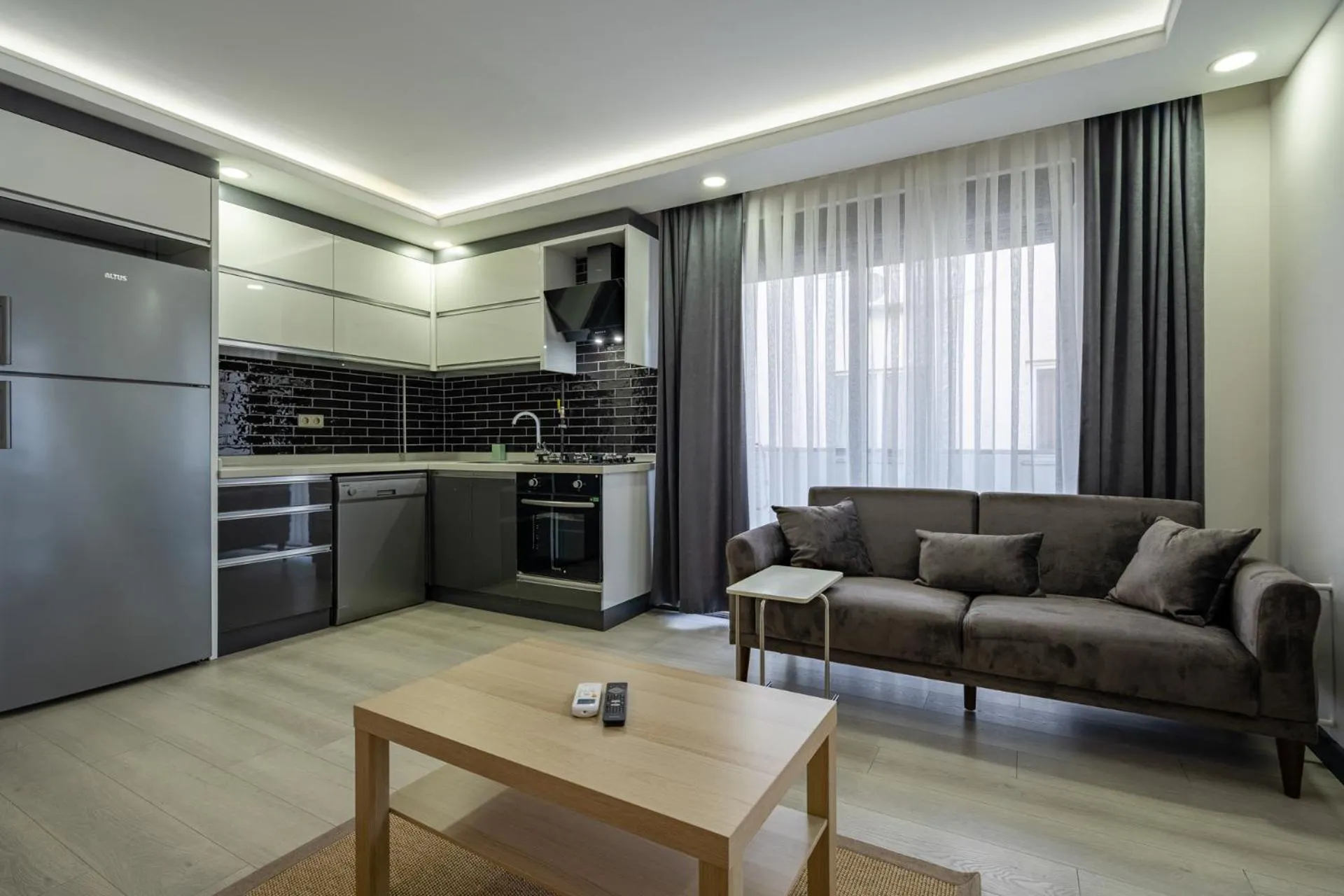 Kitchen or kitchenette in ELUXİO SUİTE HOTEL