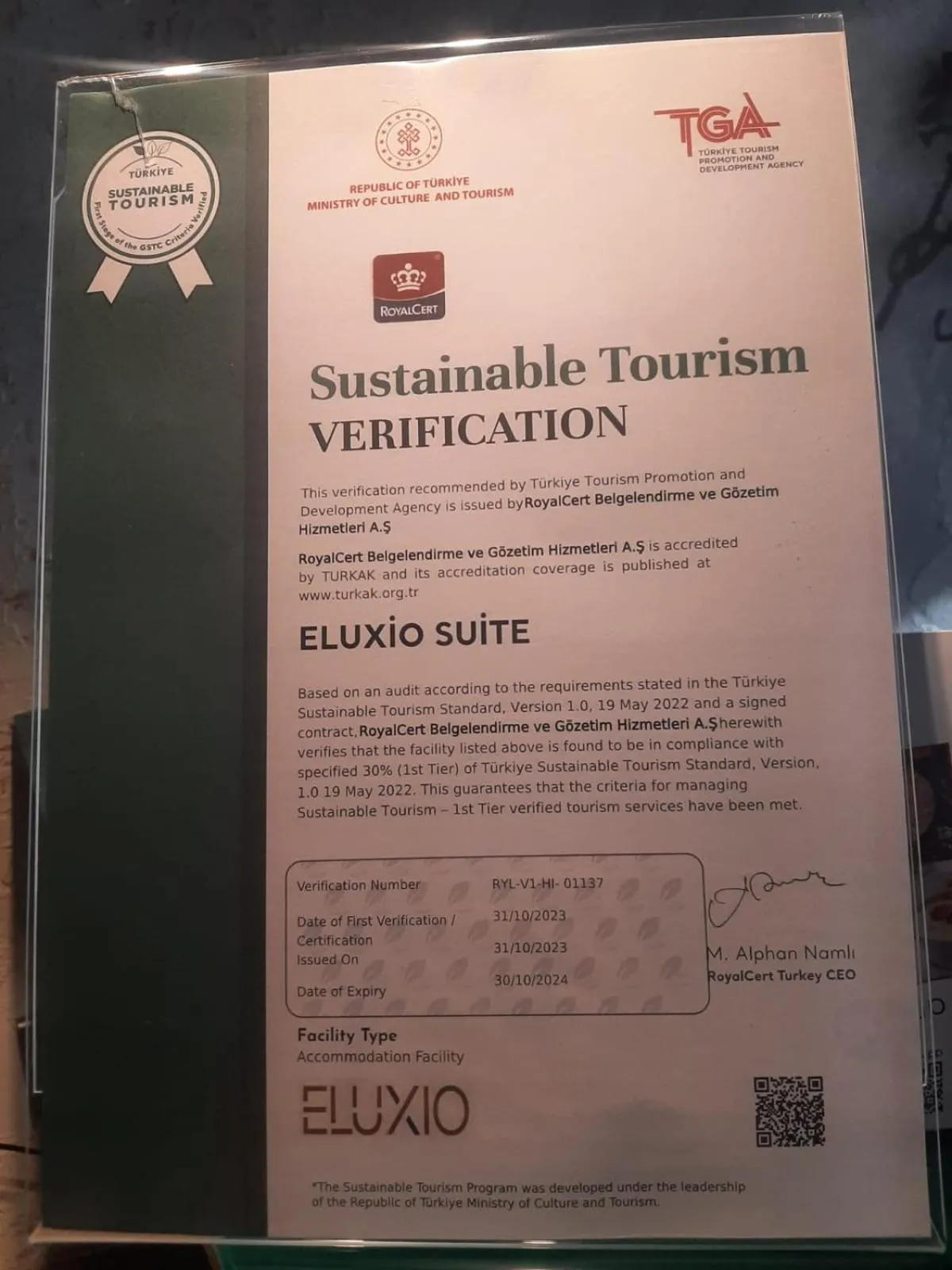 Certificate/Award in ELUXİO SUİTE HOTEL