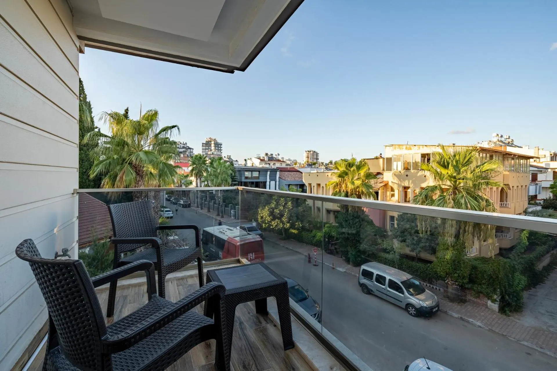 Day in ELUXİO SUİTE HOTEL