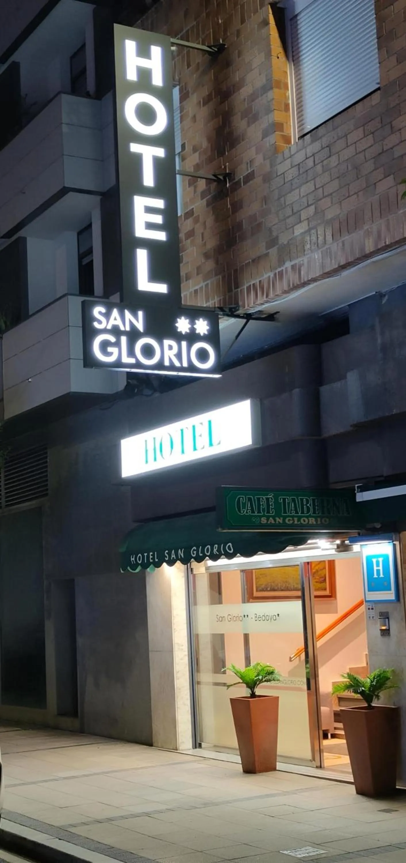 Property building in Hotel San Glorio