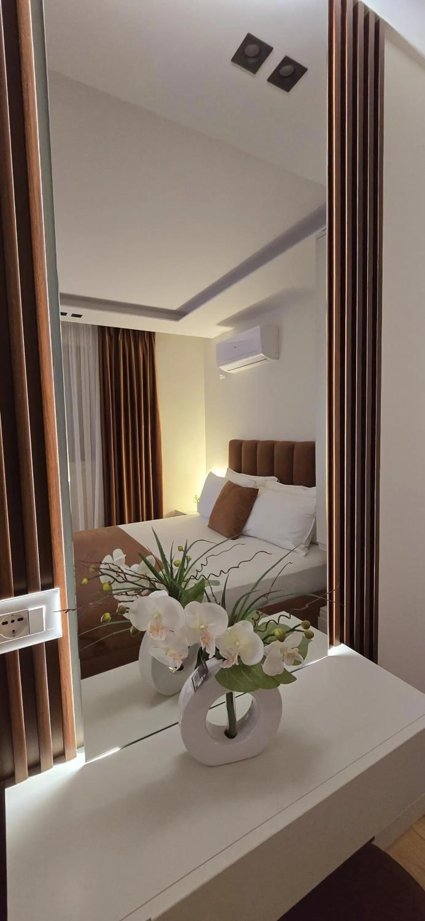 Decorative detail, Bed in Arkle Apartments 2