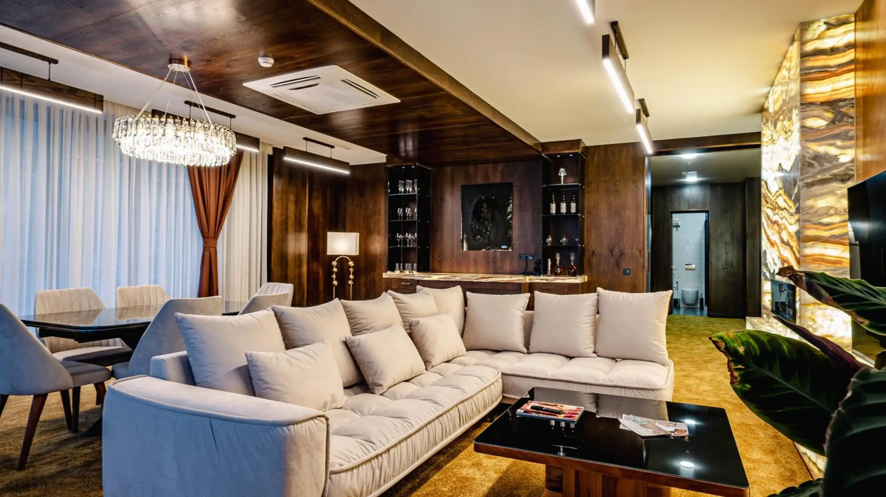 Presidential Suite in Gori Inn Presidential Suite in Gori Inn