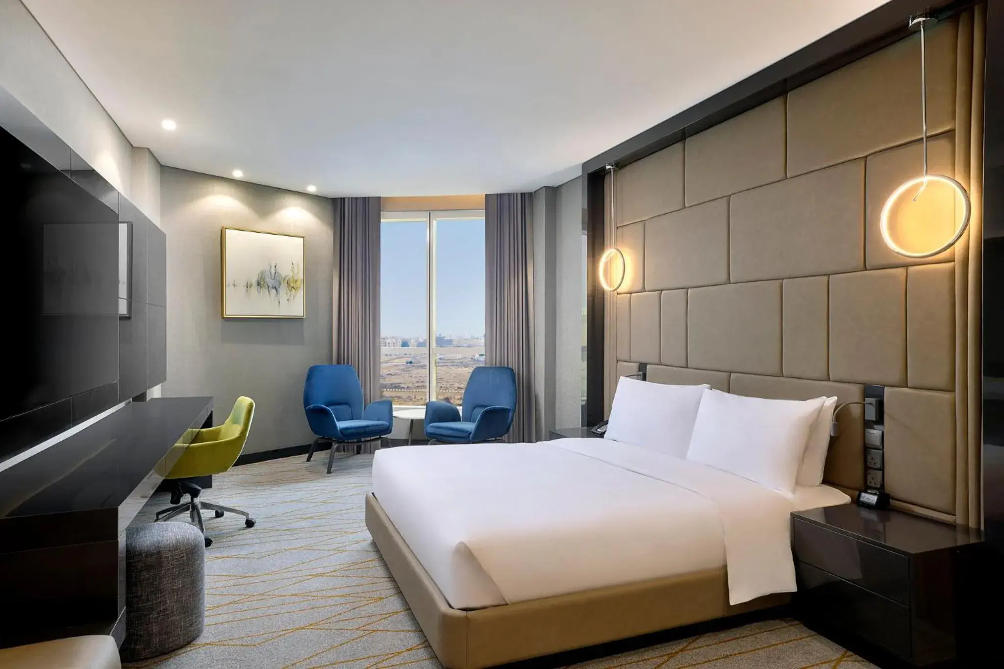 Standard King Room - Smoking in Holiday Inn & Suites - Al Khobar, an IHG Hotel Standard King Room - Smoking in Holiday Inn & Suites - Al Khobar, an IHG Hotel