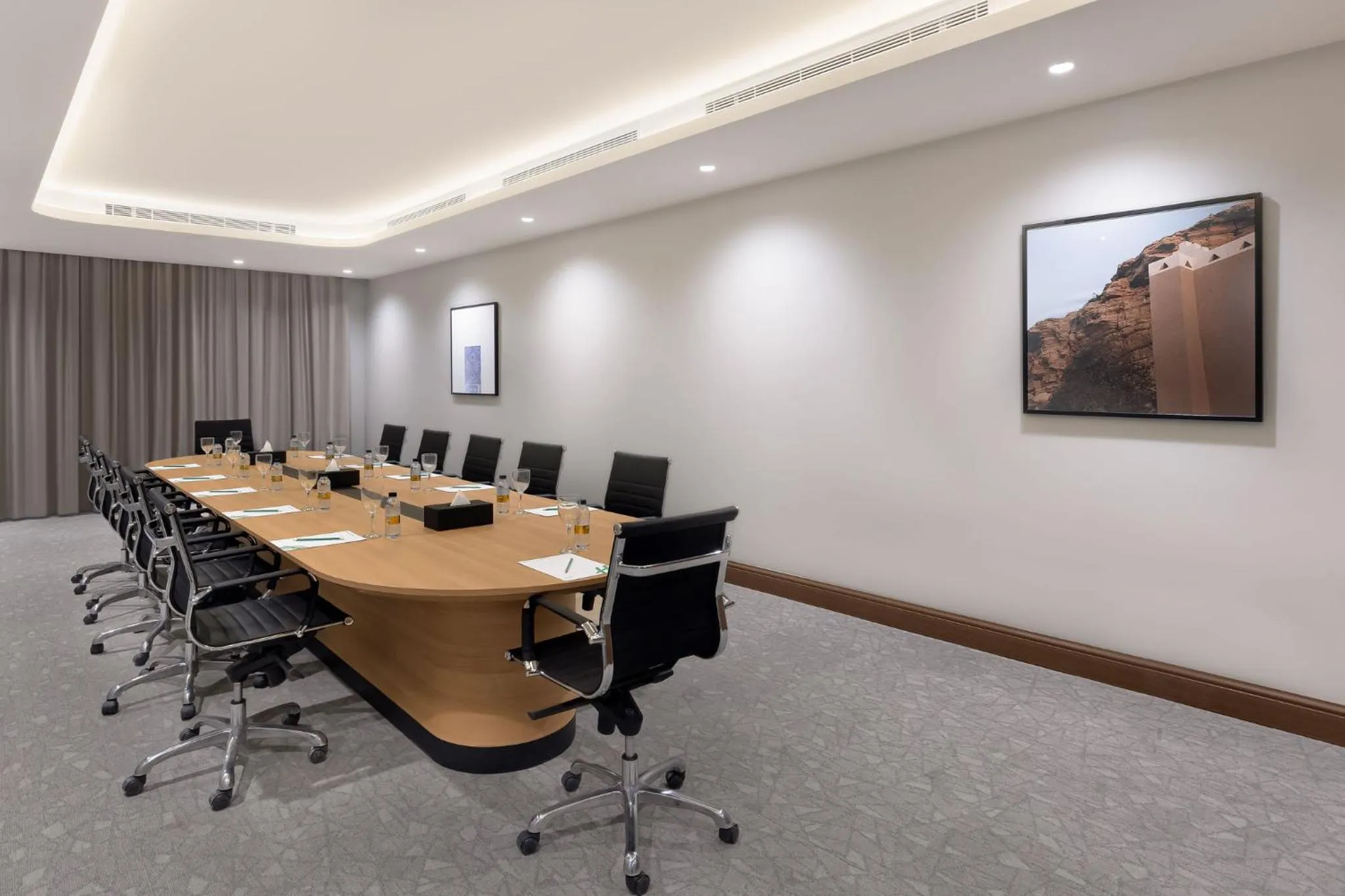 Meeting/conference room in Holiday Inn Riyadh The Business District by IHG