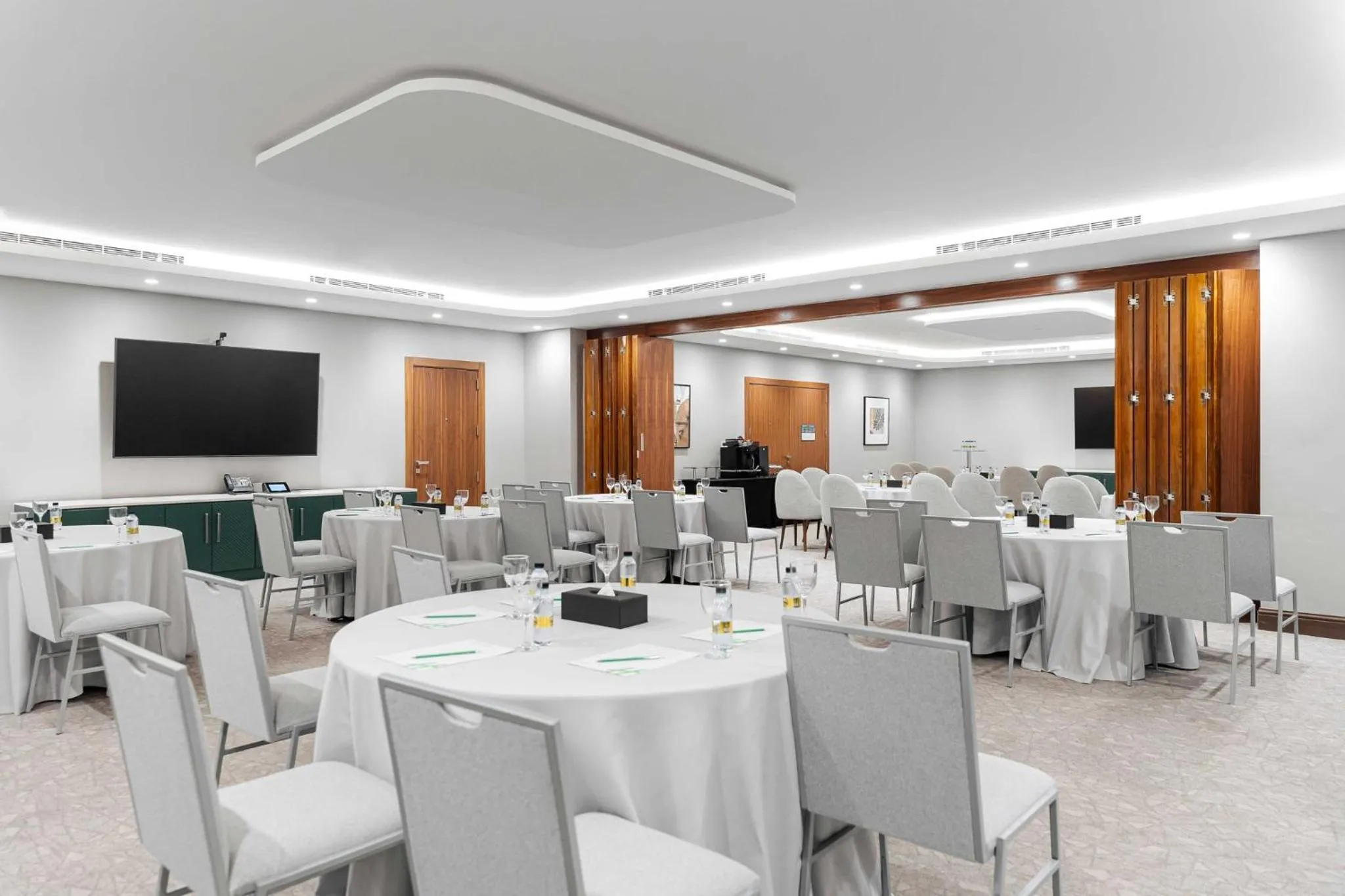 Meeting/conference room in Holiday Inn Riyadh The Business District by IHG