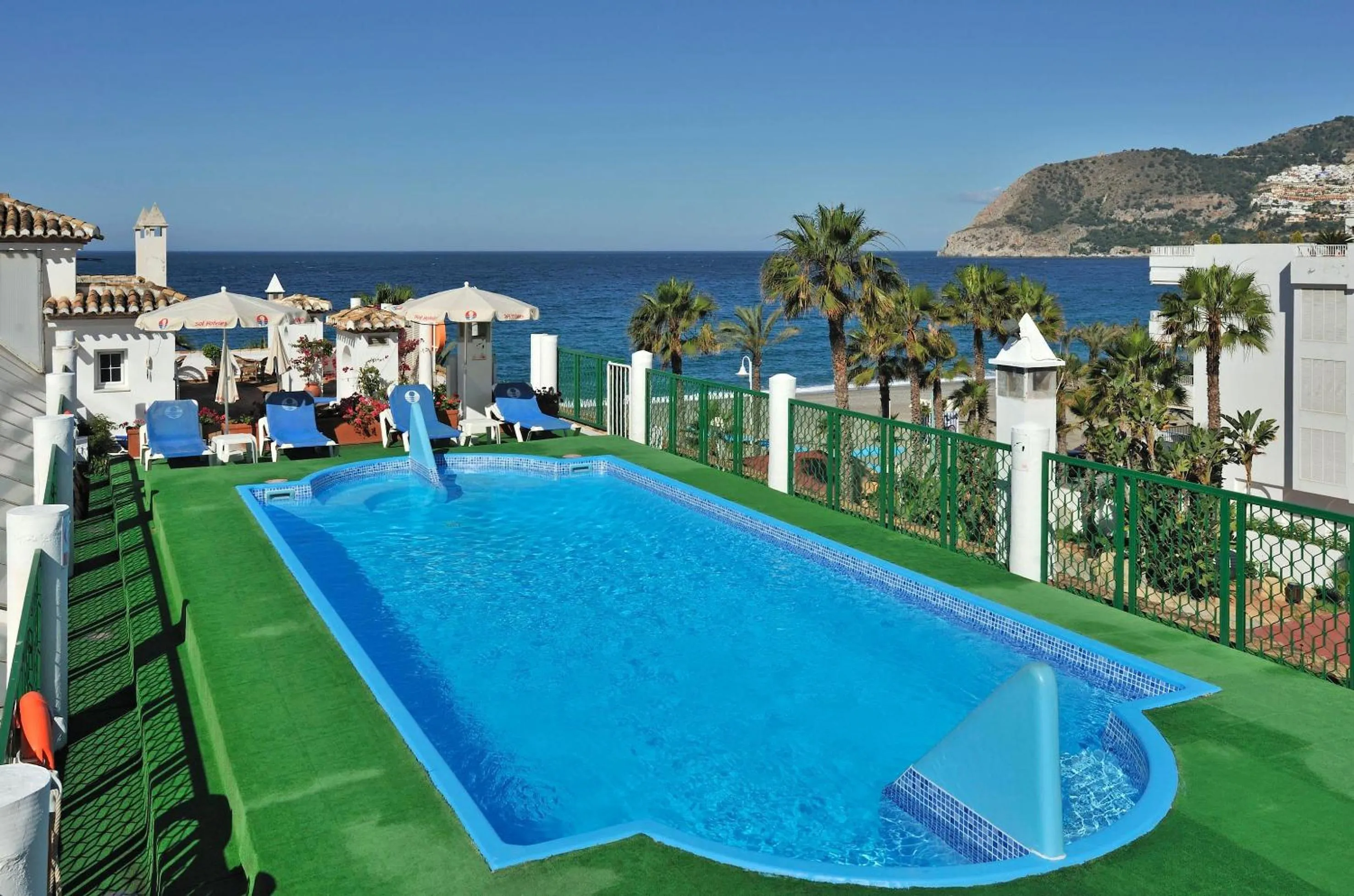 Property building in Sol Los Fenicios