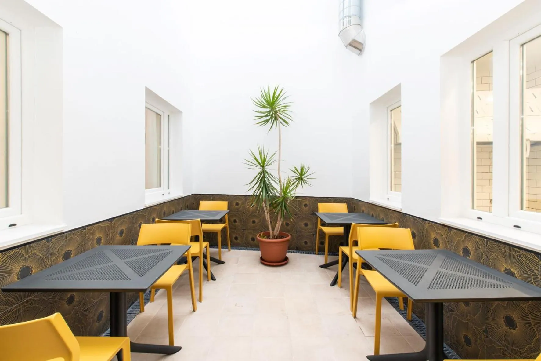 Patio in Suncanarias Hotel Adeje Plaza