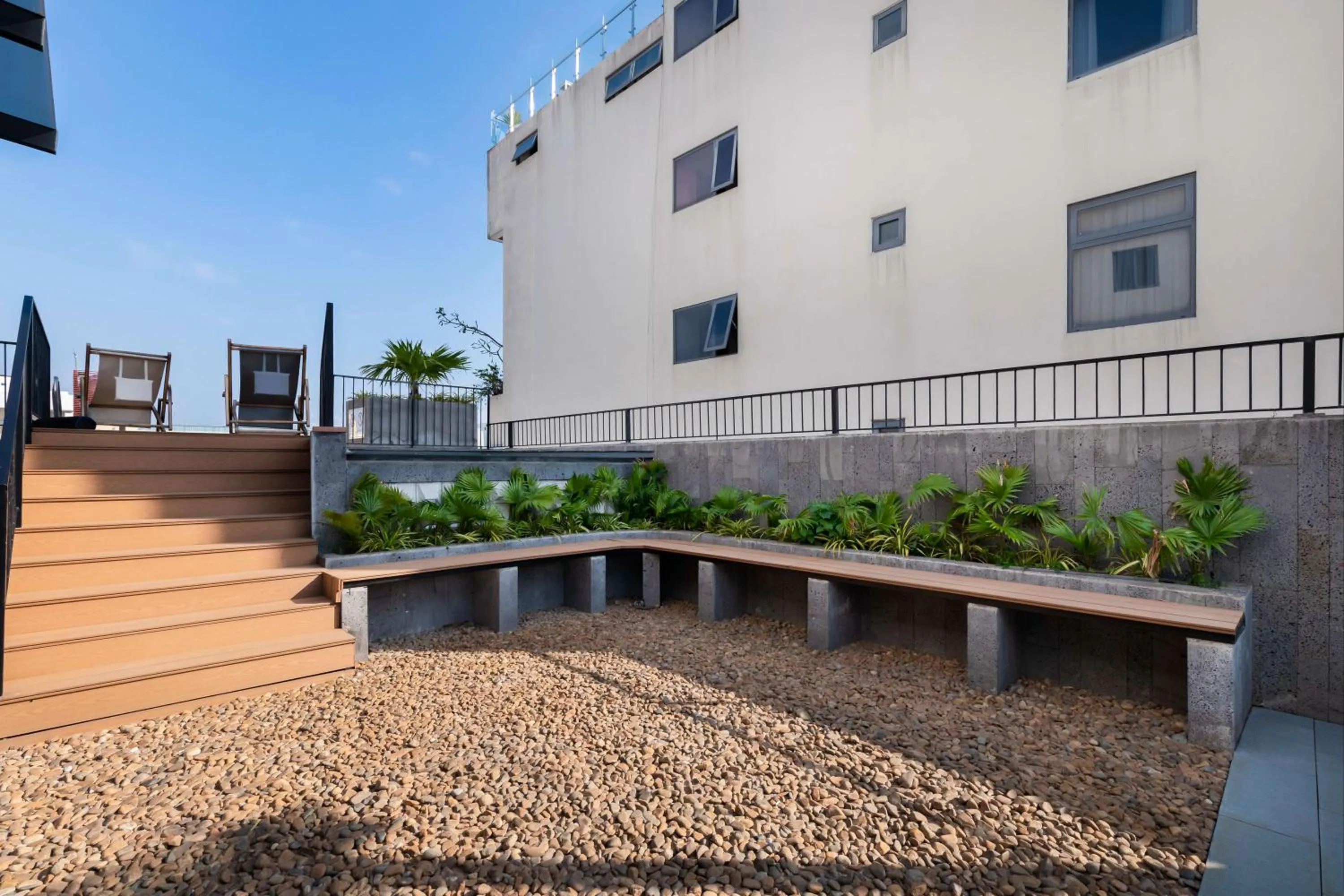 Property building in Lagom Boutique Hotel Da Nang