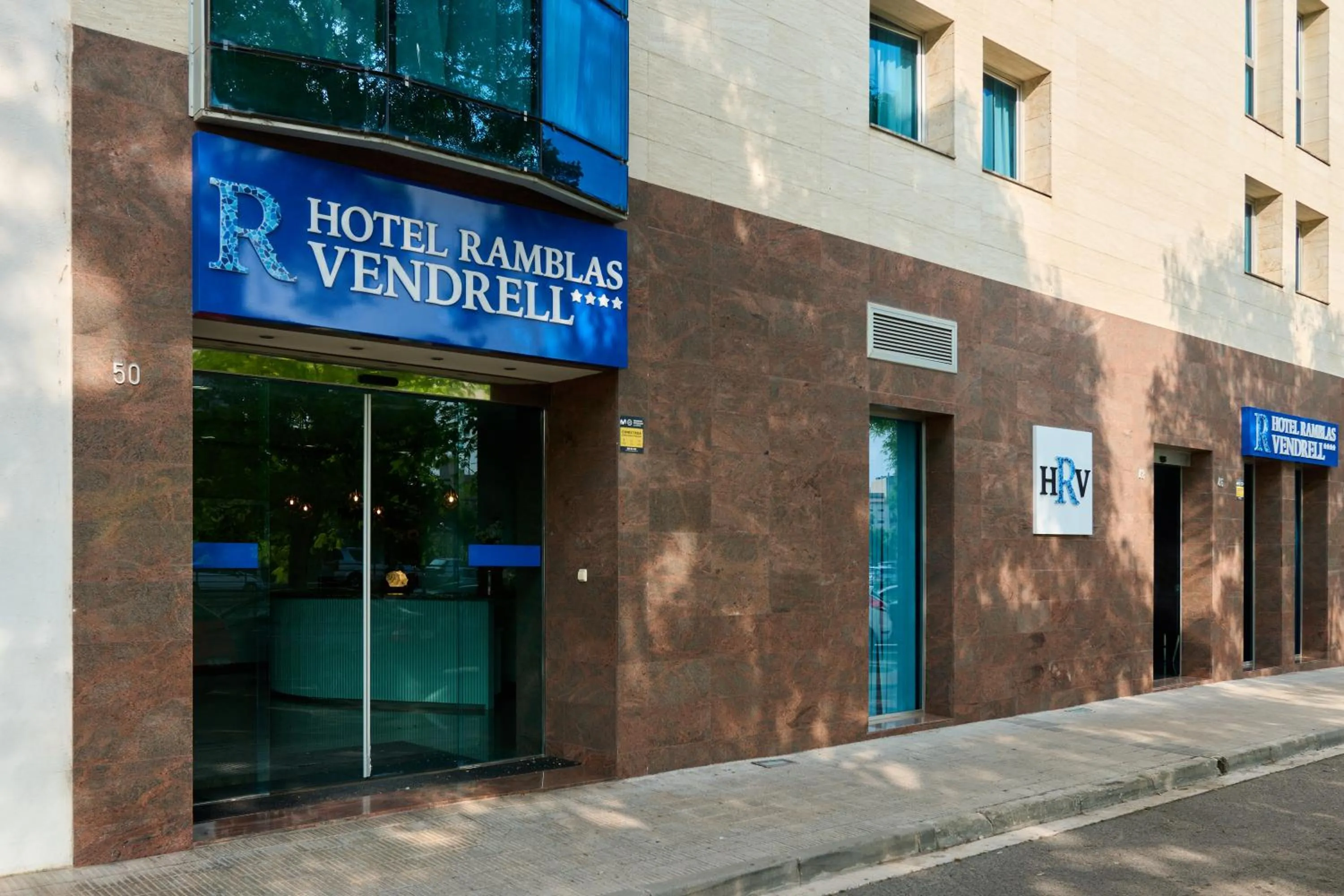 Facade/entrance in Ramblas Vendrell