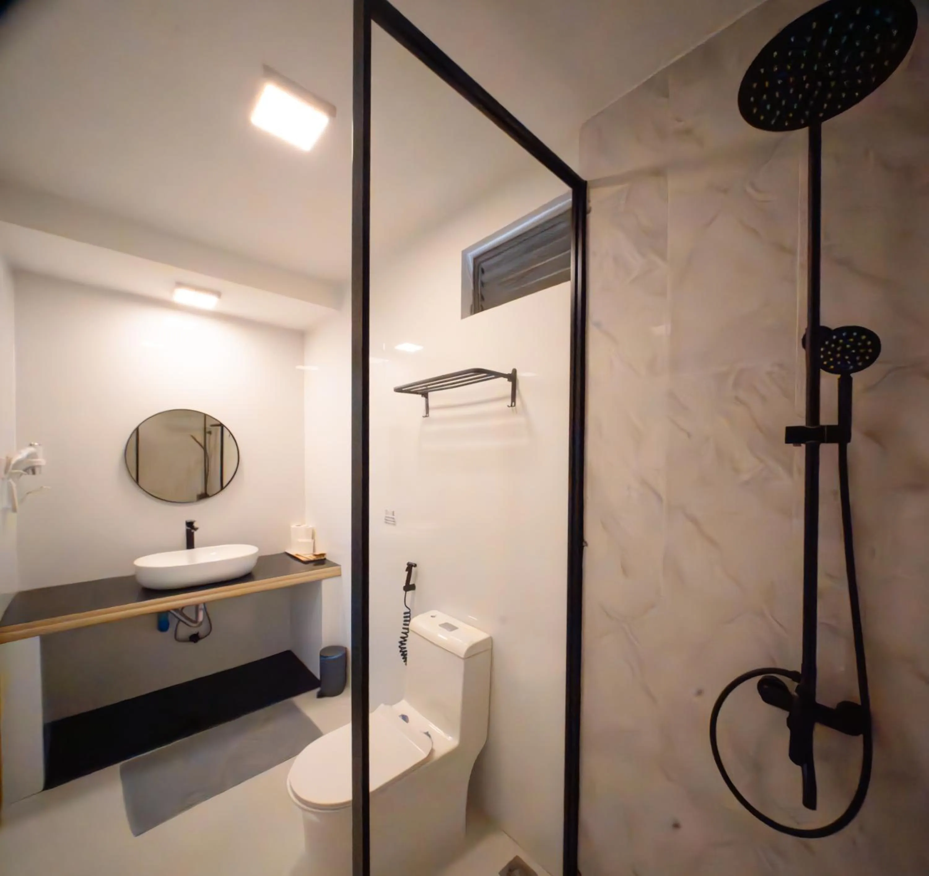 Toilet in Ahola Thoddoo, Maldives