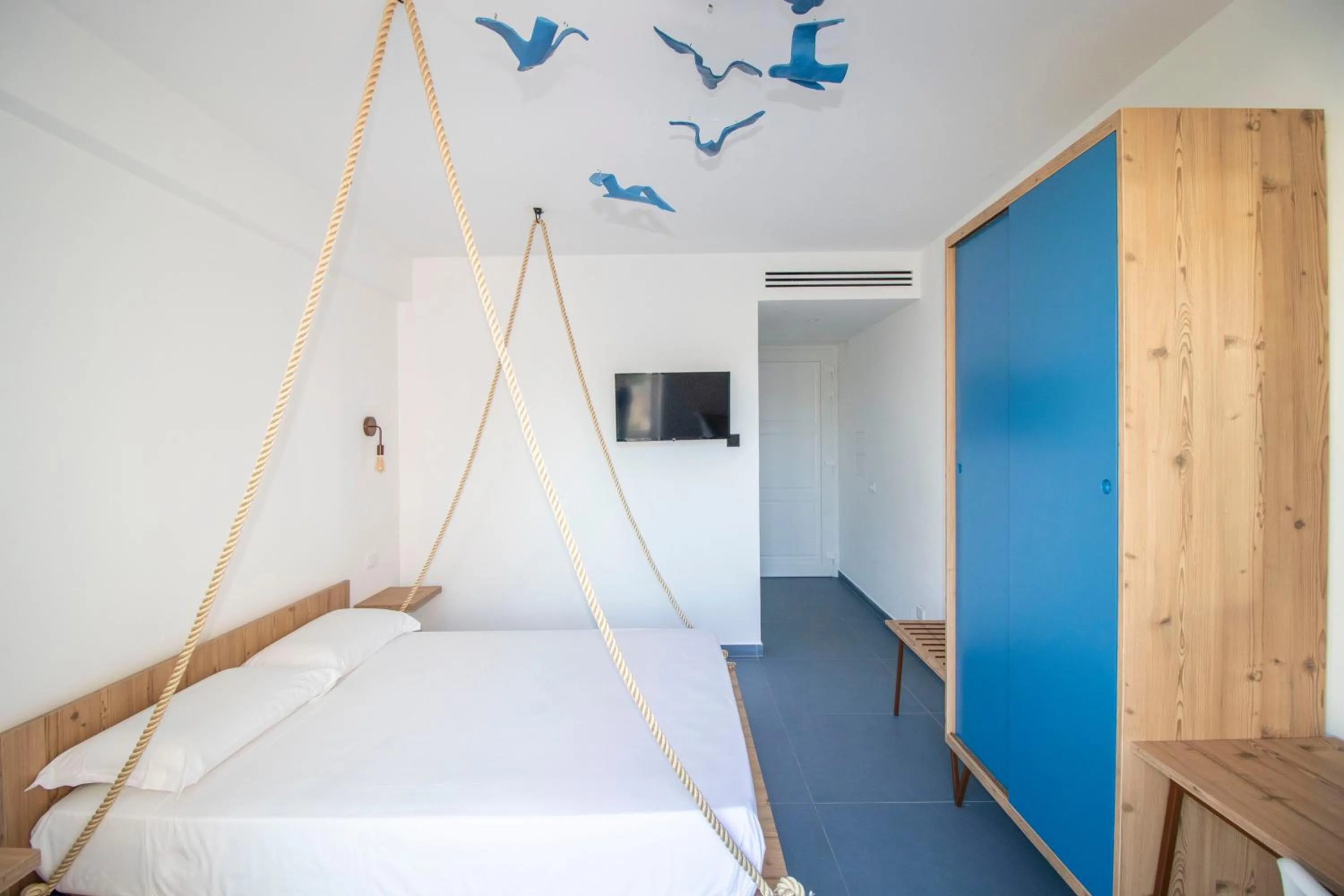 TV and multimedia, Bed in Hotel Arte Mare