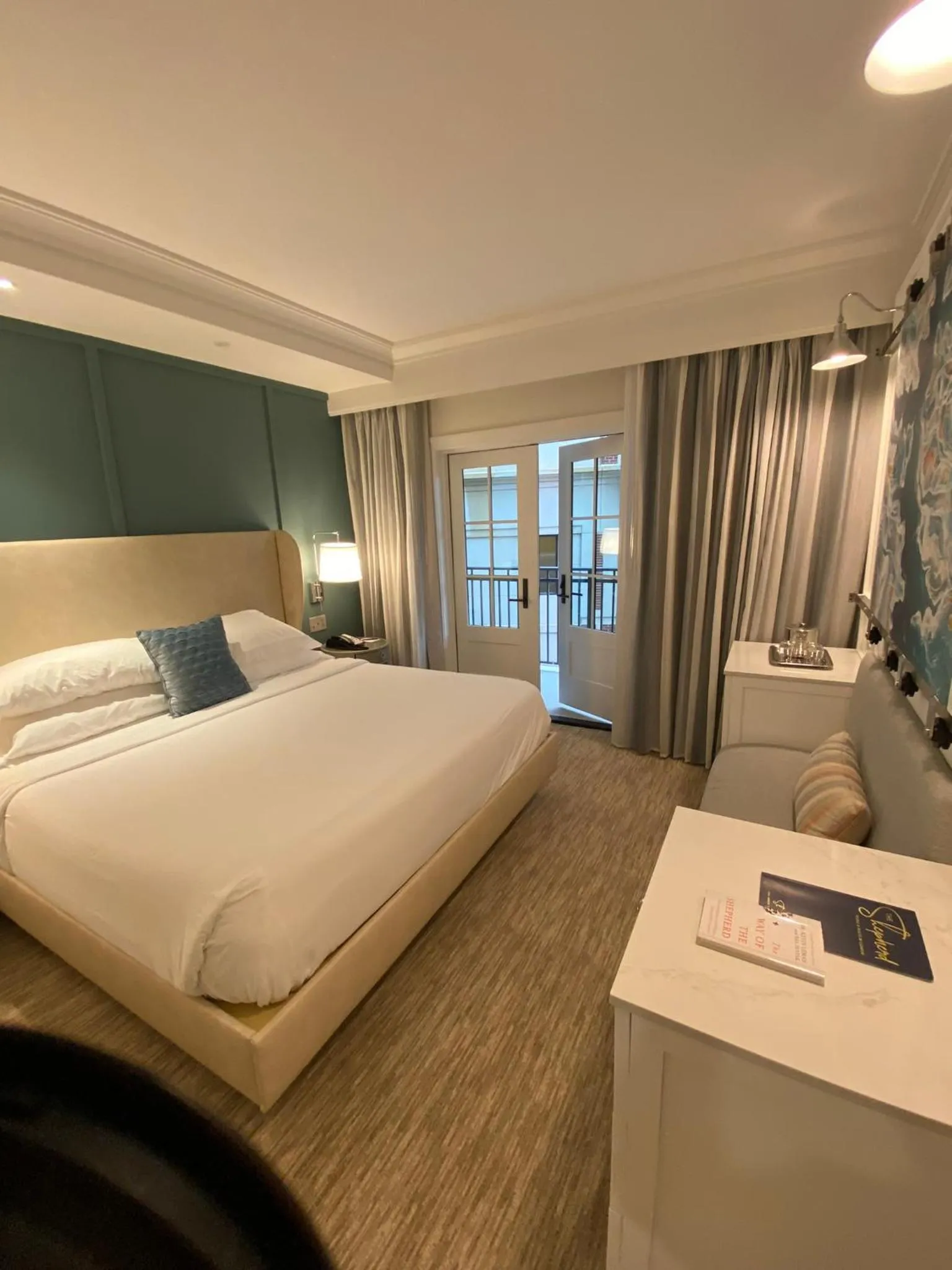 Bed in The Shepherd Hotel Downtown Clemson