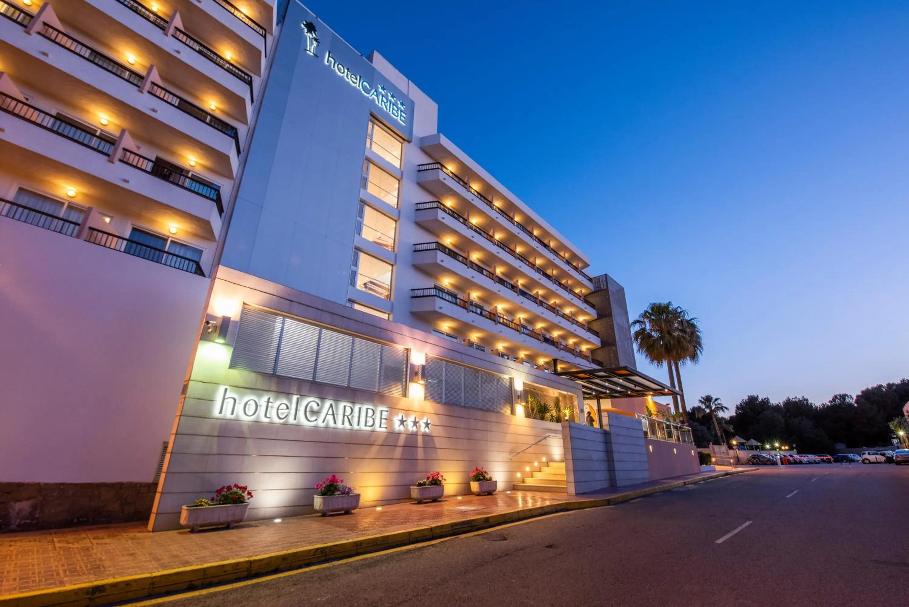 Facade/entrance in Hotel Caribe IBIZA