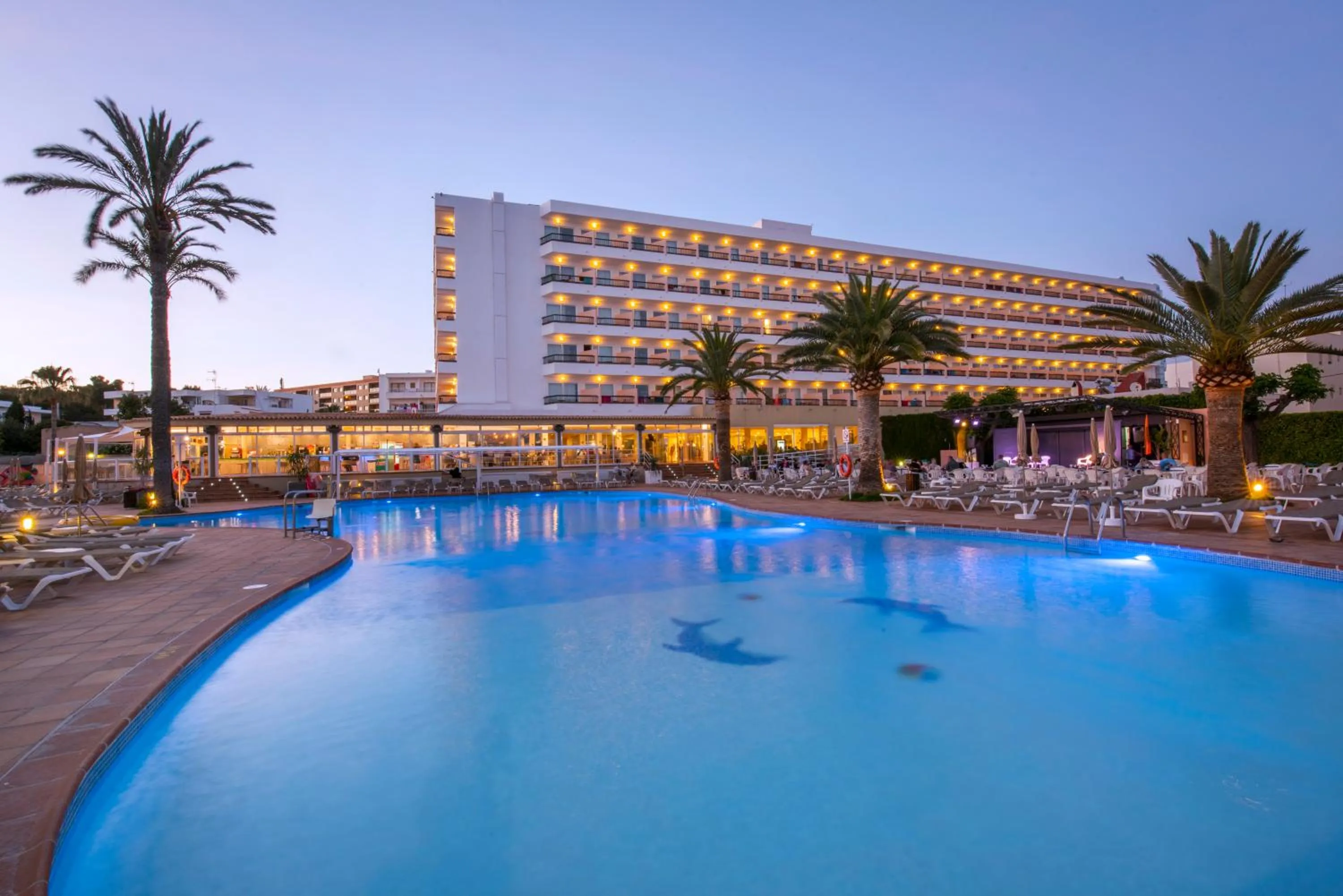 Swimming pool in Hotel Caribe IBIZA