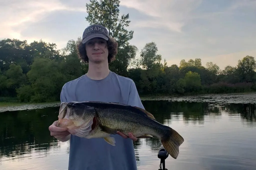 Chelsea Lake House, Game Room, & Pontoon-rental