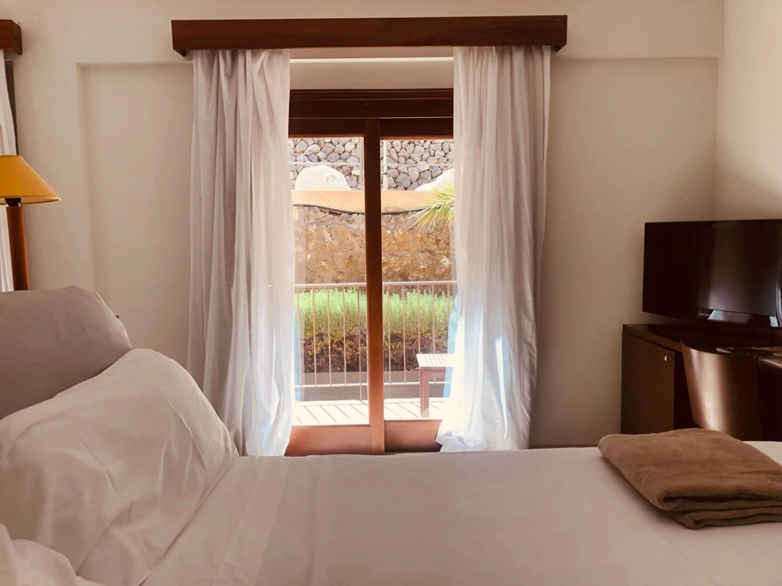 Bedroom, Bed in Maristel Hotel & Spa - Adults Only