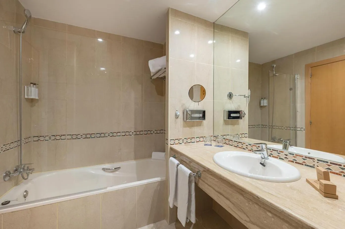 Bathroom in Port Alicante City & Beach