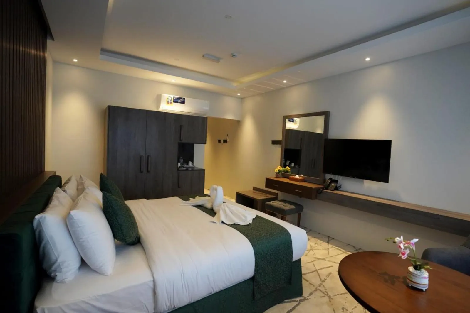 Bed in Green View Hotel, Jabal Akhdar