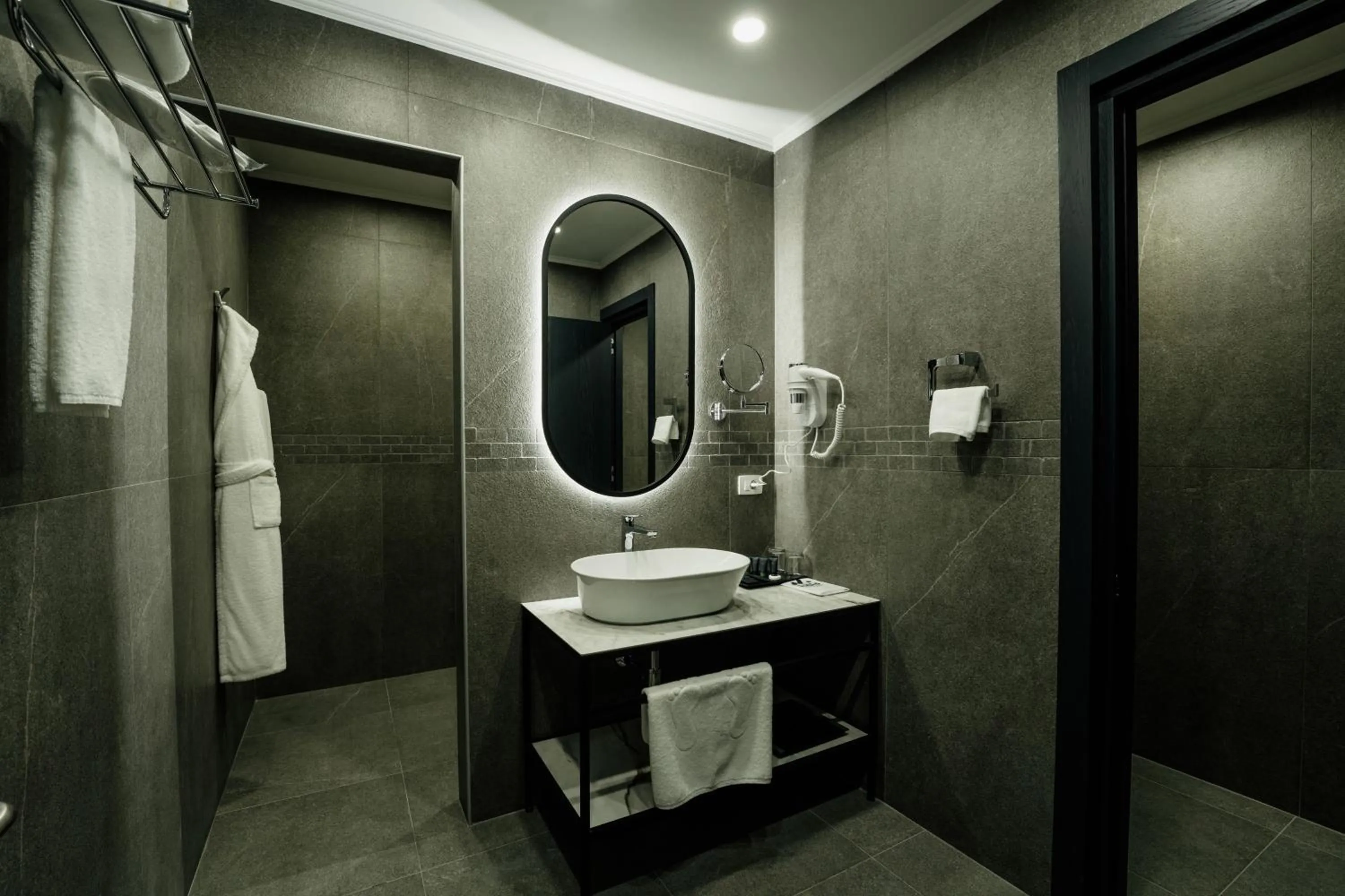 Shower in Hills Resort Hotel