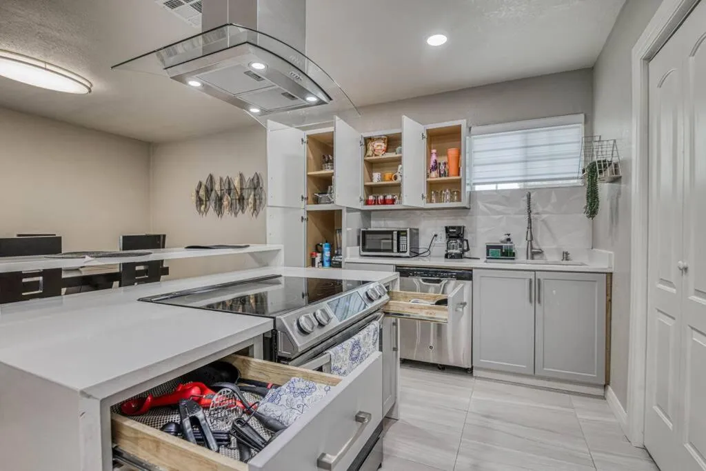 Kitchen or kitchenette in My Cozy Duplex B in the heart of West Side