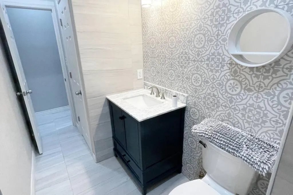 Toilet in My Cozy Duplex B in the heart of West Side