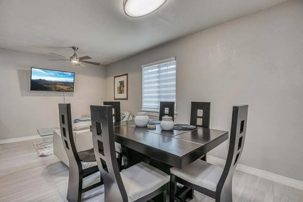 TV and multimedia in My Cozy Duplex B in the heart of West Side