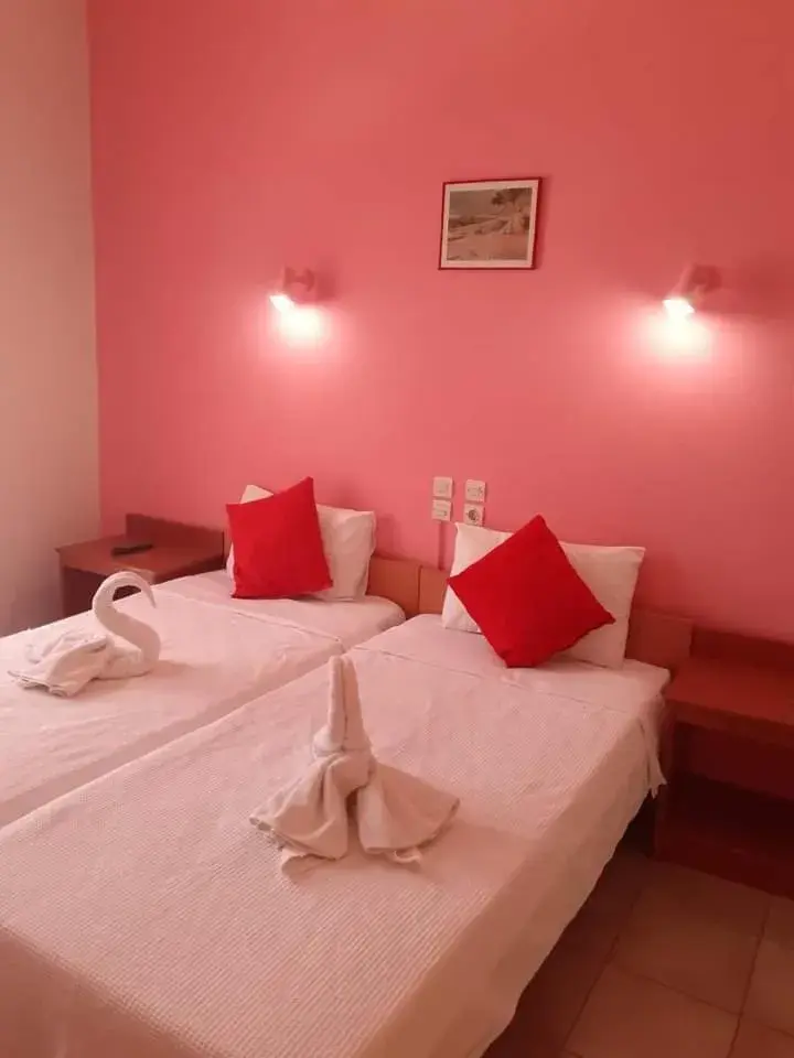 Economy Double or Twin Room in PANTHEON Economy Double or Twin Room in PANTHEON