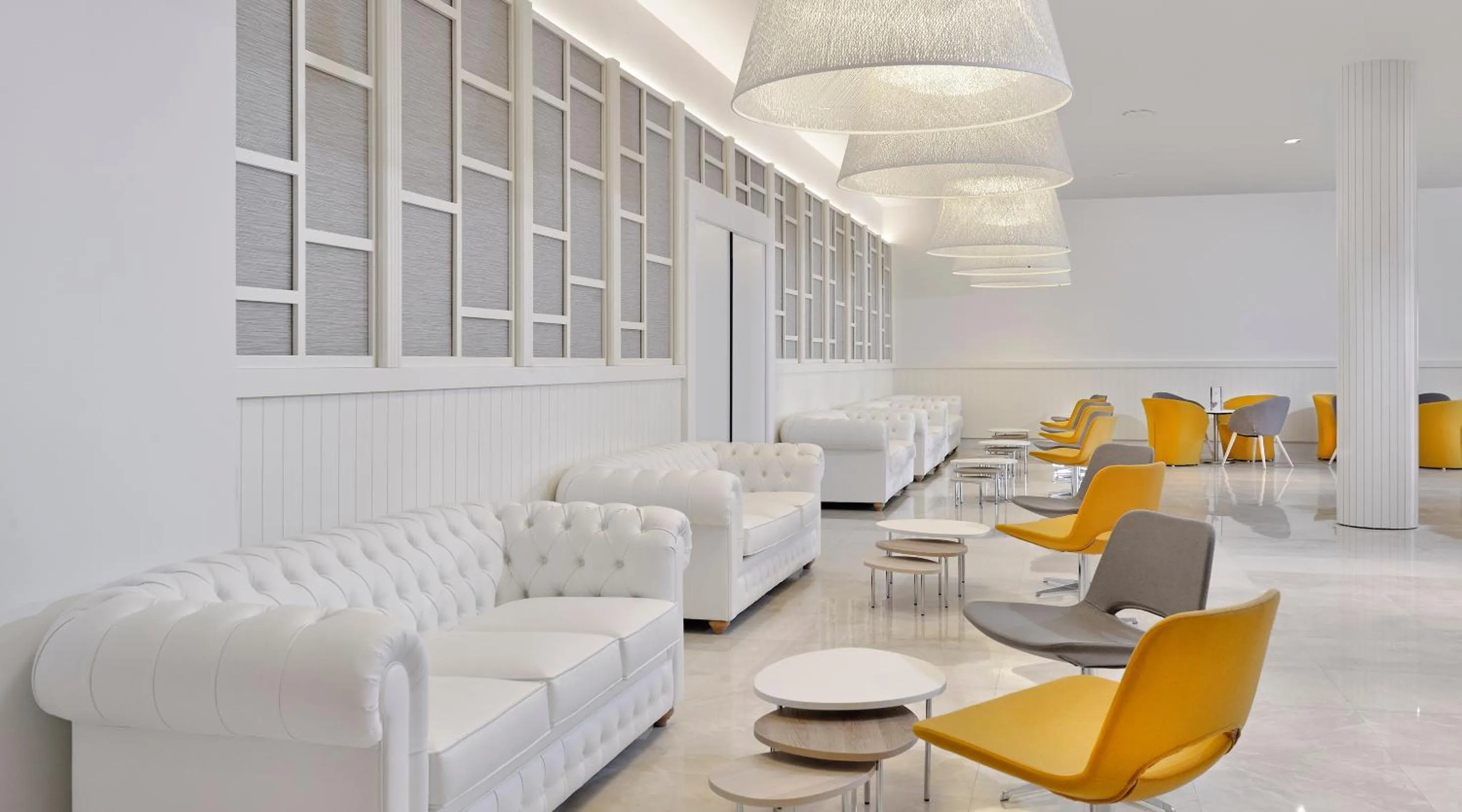 Lounge or bar in Sol Torremolinos - Don Pablo