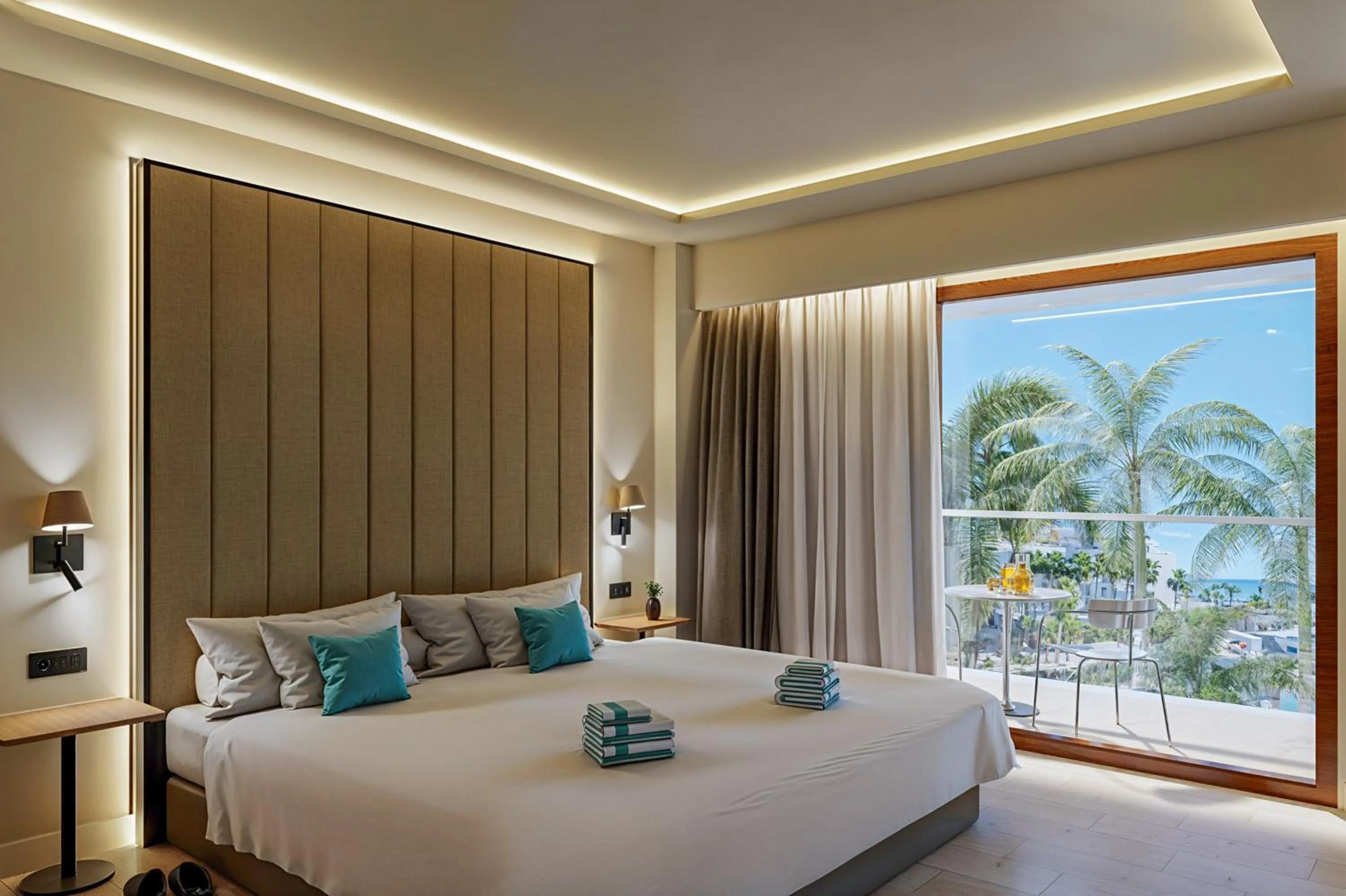 Bed in Sol Torremolinos - Don Pablo