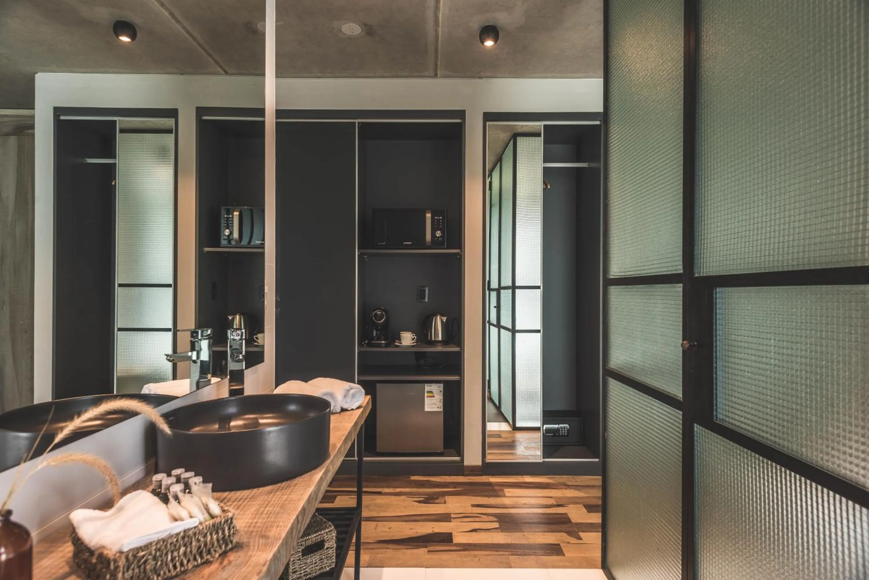 Bathroom in Be House Suites & Spa