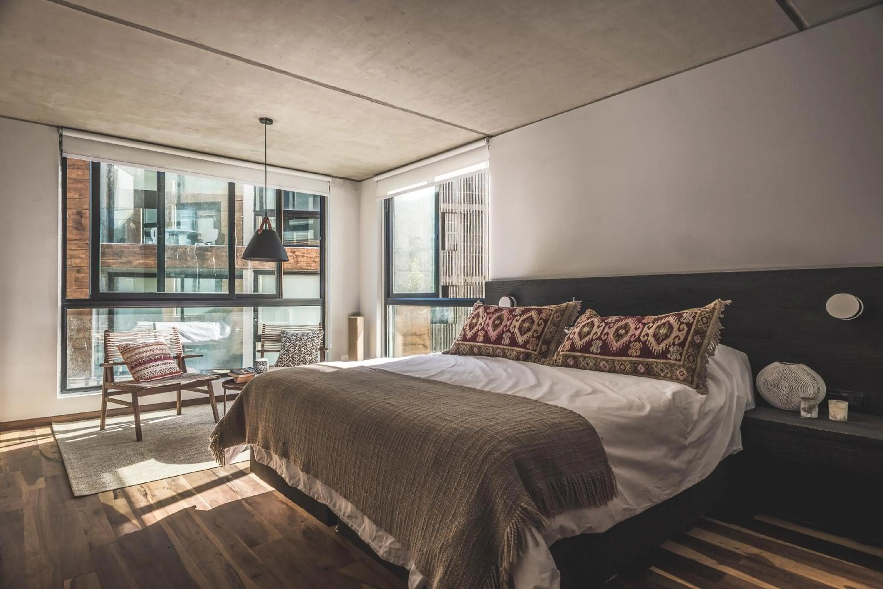 Bed in Be House Suites & Spa