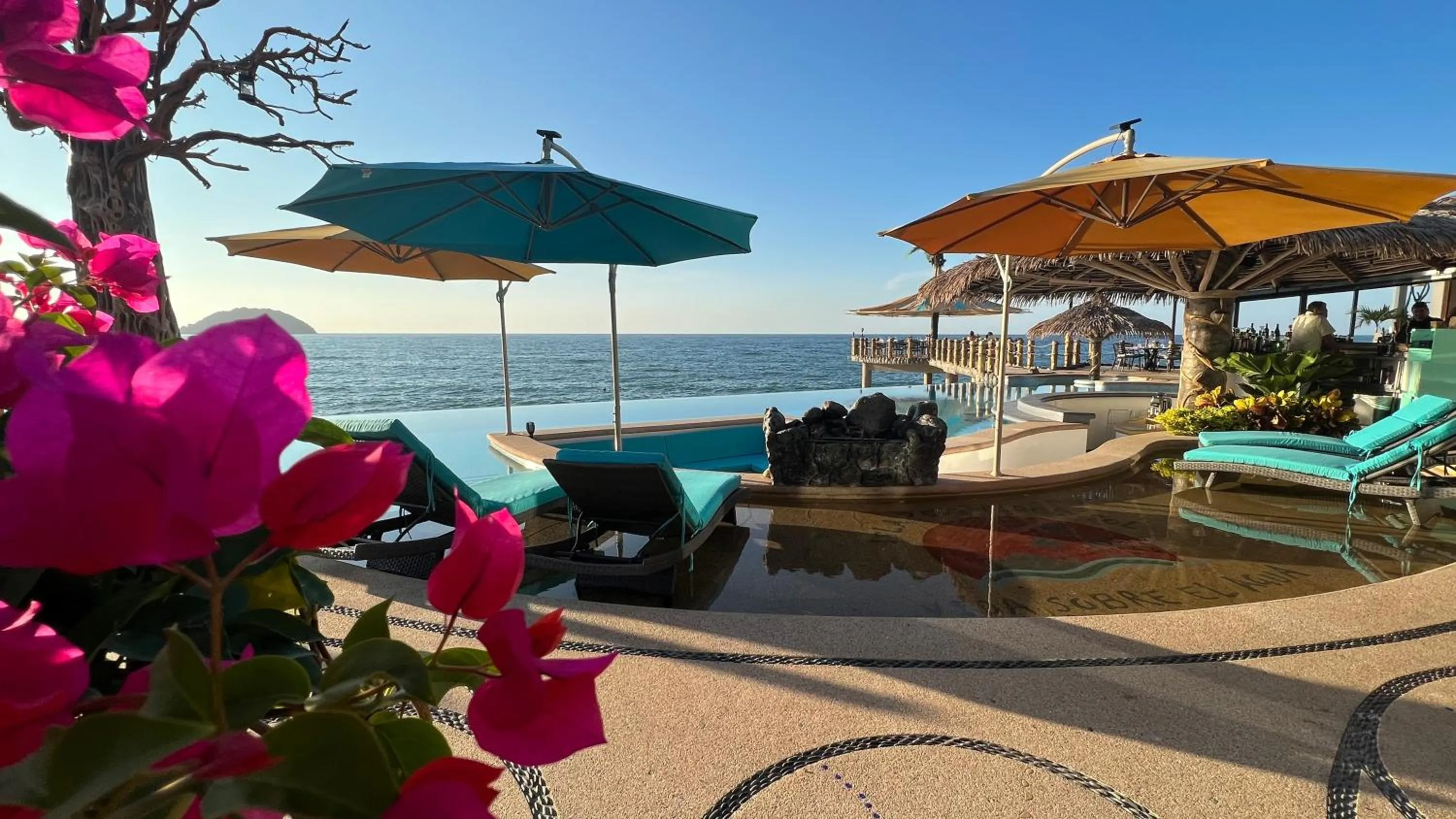 Swimming pool in Sunset Island Villas Riviera Nayarit