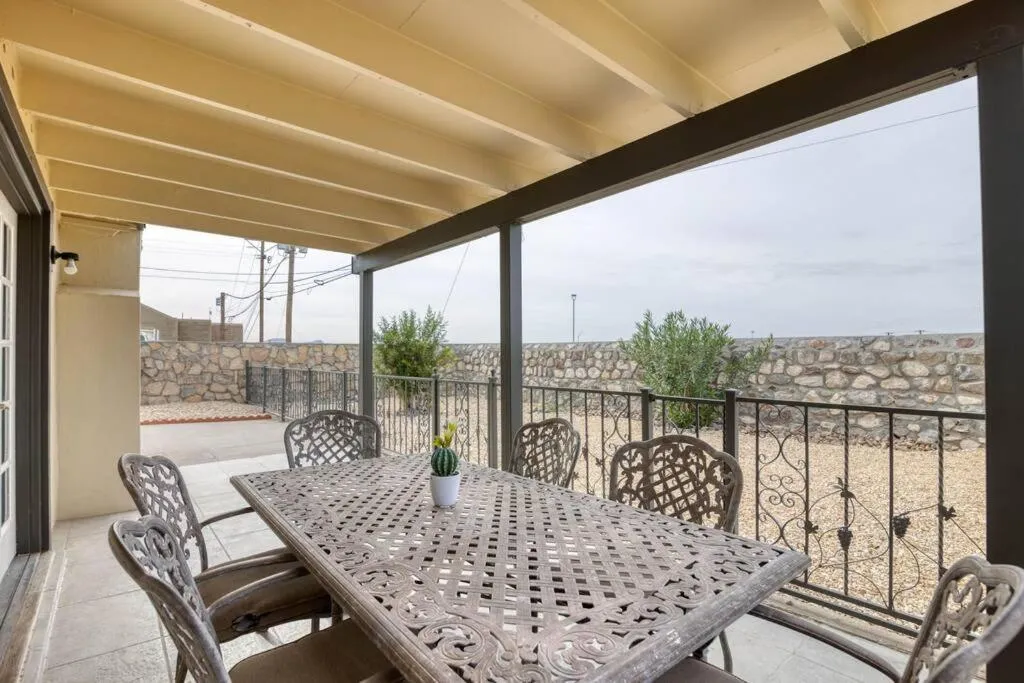 Patio in The Hummingbird Sunset Home, West Side
