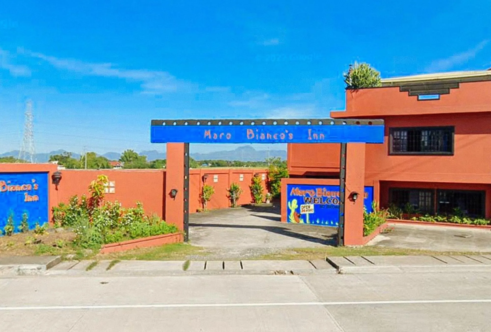 Property building in Maro Bianco's Inn Lubao Pampanga by RedDoorz