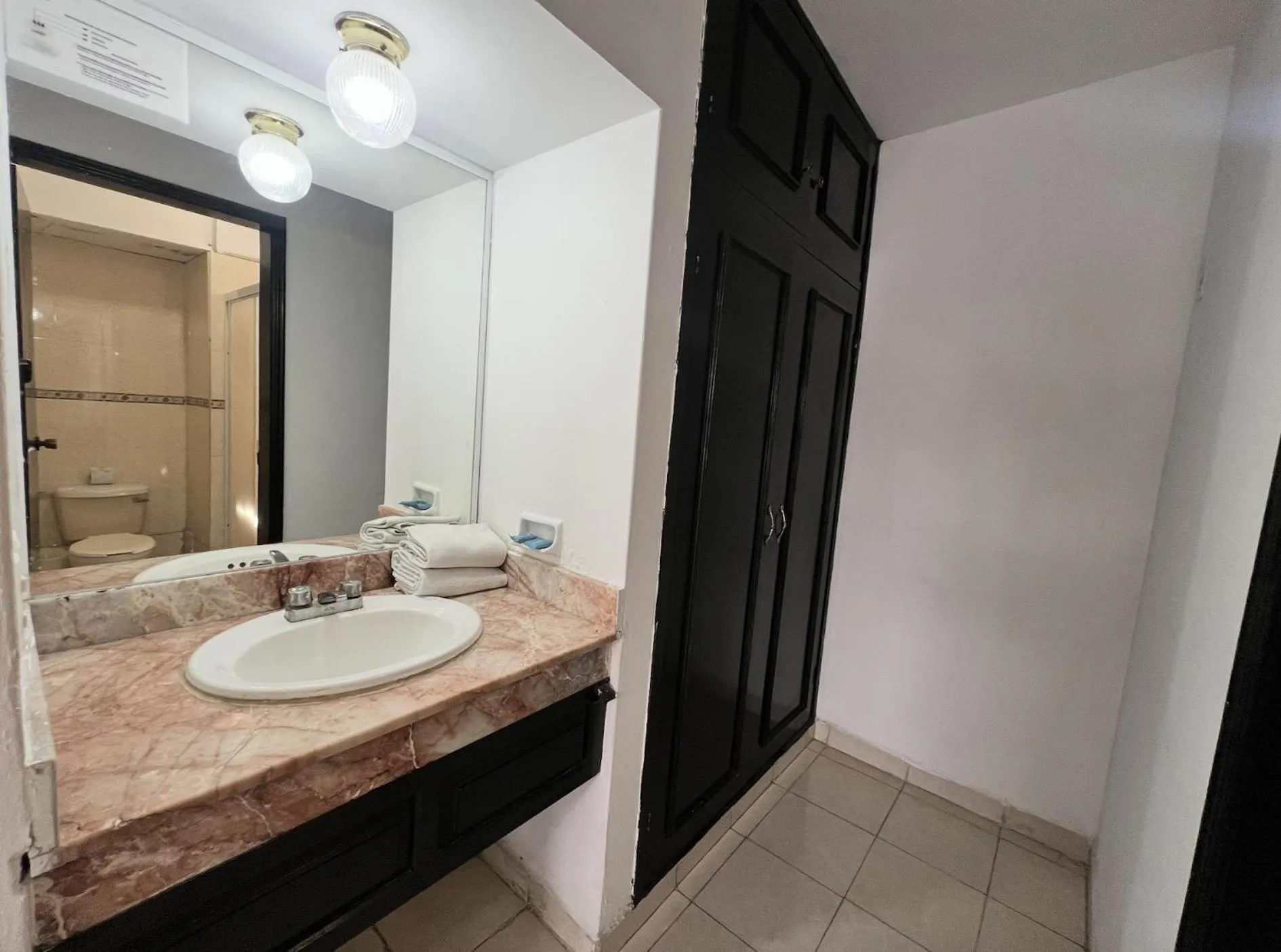 Bathroom in Hotel Zona Dorada