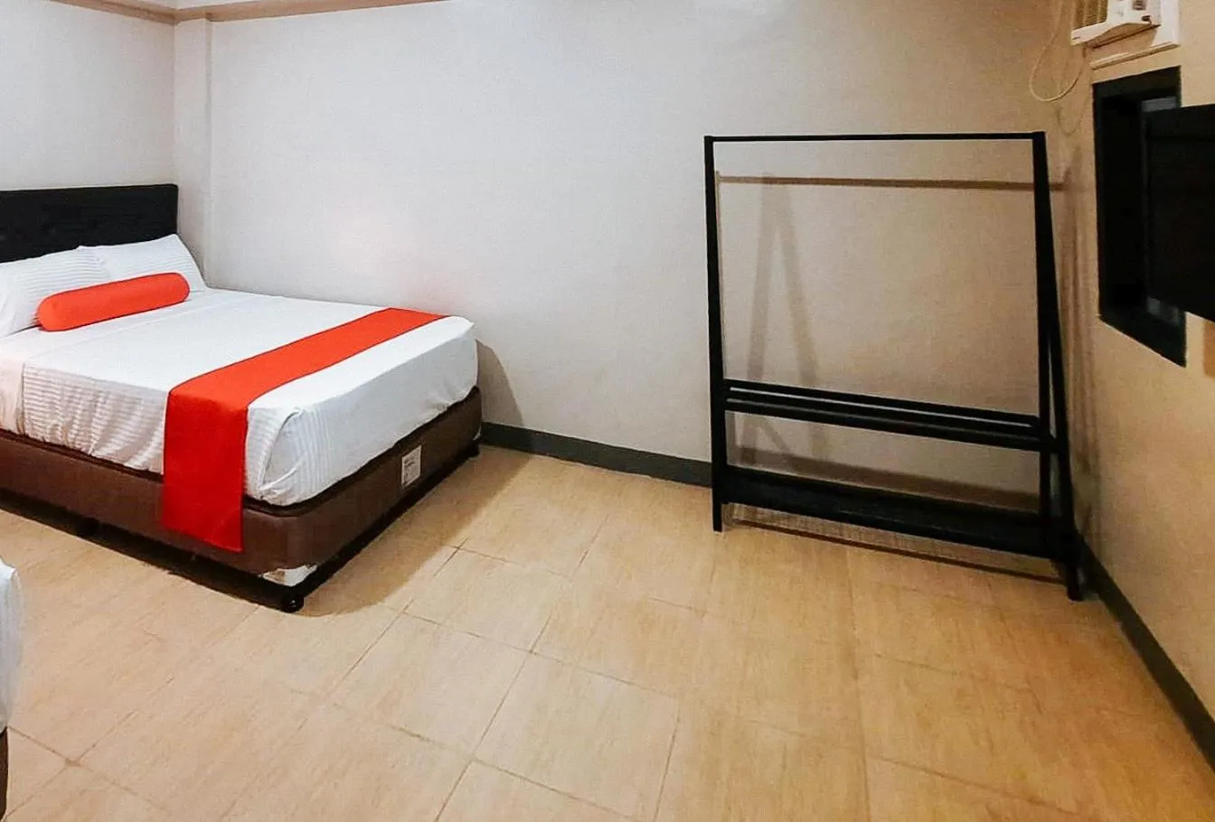 Bedroom, Bed in Central District Hotel Davao